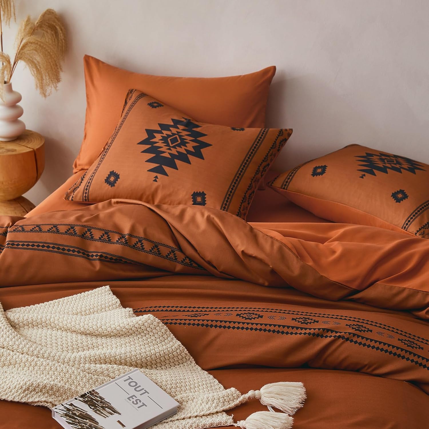 Wake In Cloud - Western Comforter Set, Boho Southwestern Farmhouse Style with Aztec Diamond Geometric Pattern, Soft Lightweight Bedding, 3 Pieces, Burnt Orange, King Size - Image 6