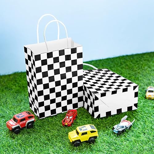 Miniatura 3 de 30 bolsas de recuerdo de fiesta de autos de carreras, suministros de carreras, bolsas de dulces, decoraciones a cuadros en blanco y negro para