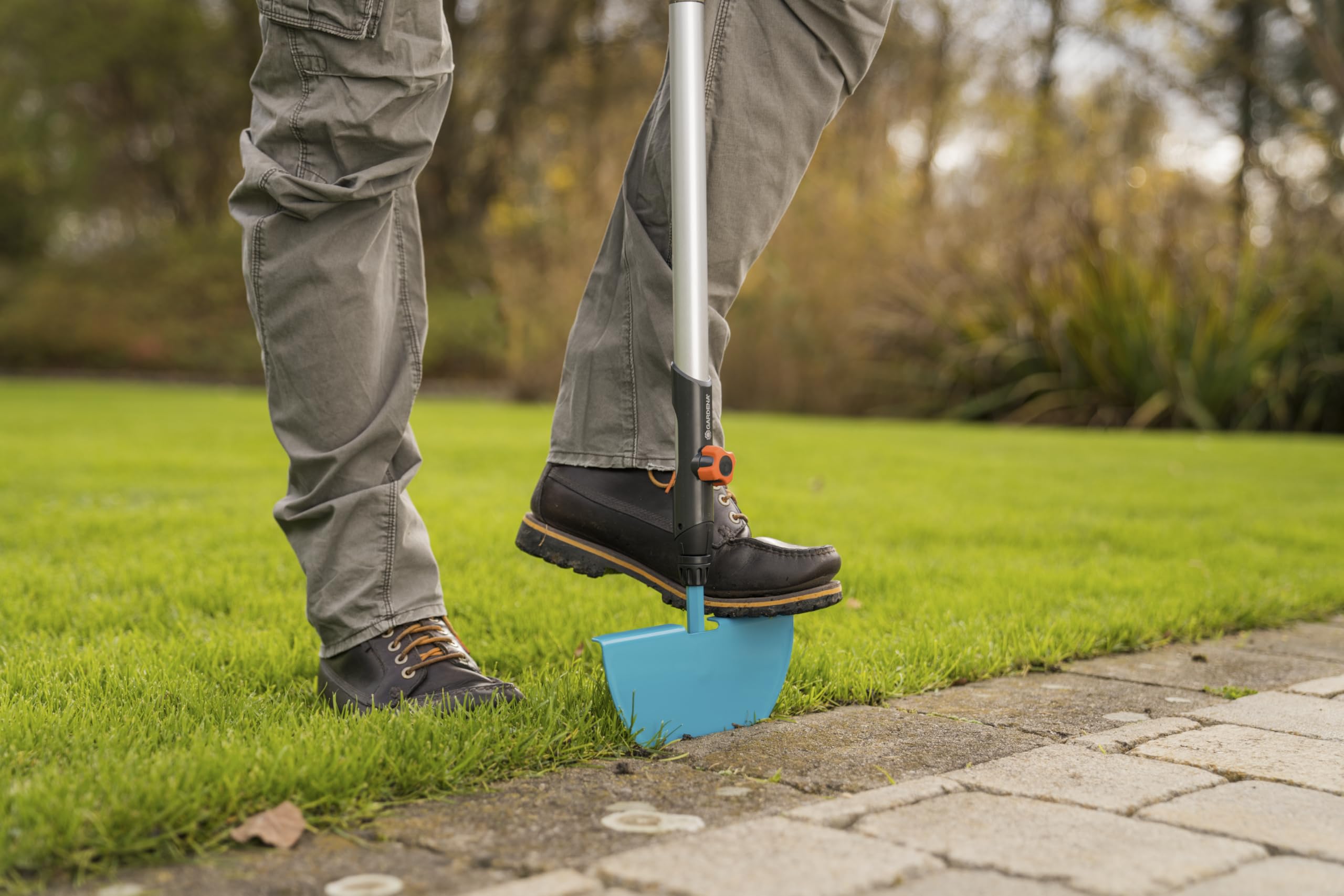 Gardena Dresse-Bordures Combisystem de Taille-Bordures de pelouse Pratique avec Lame en Acier résistant à la Corrosion, pour Tous Les Manches CS (3149-20)