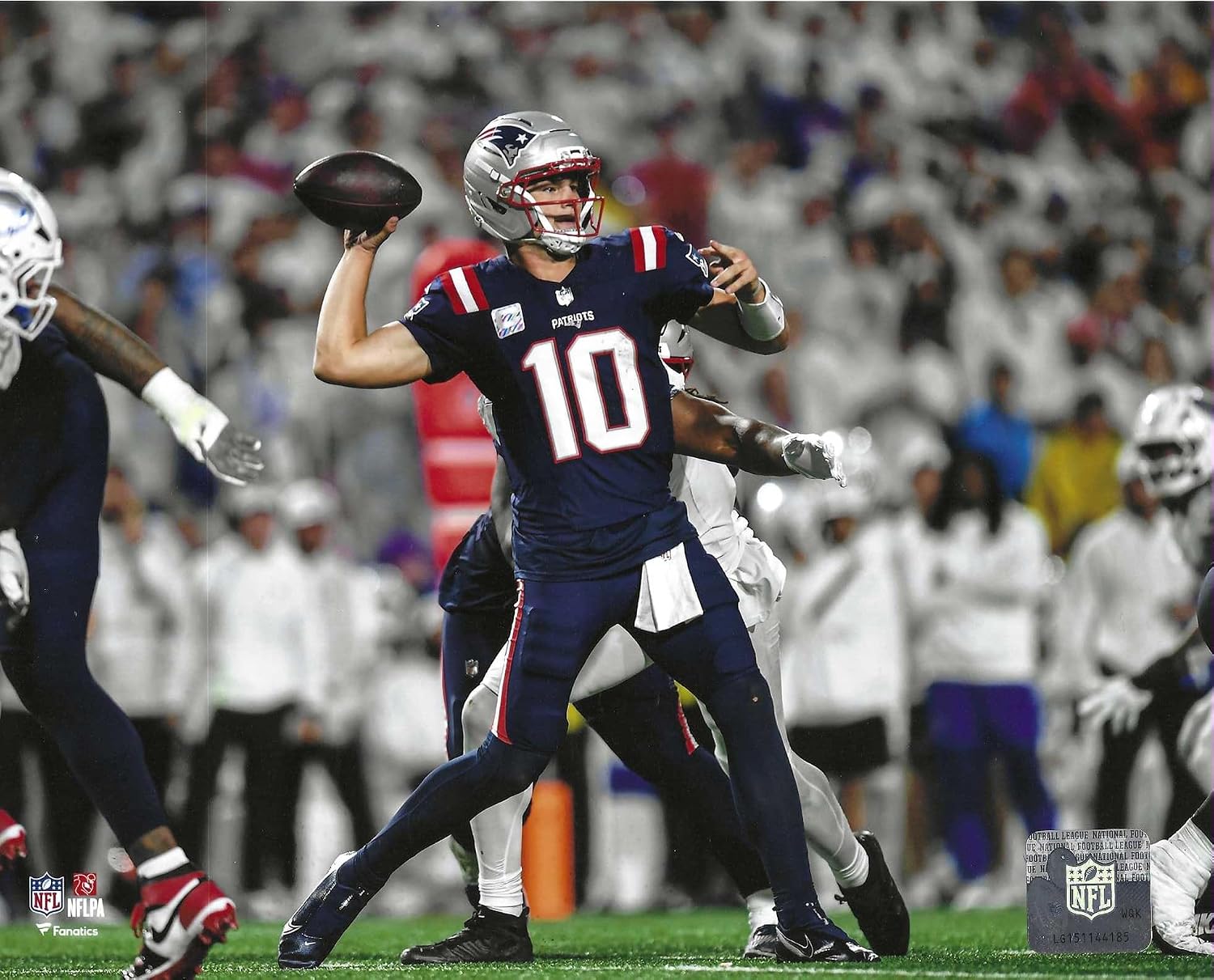 Drake Maye New England Patriots Quarterback 8x10 Photo Poster | NFL Licensed Wall Art | Football Memorabilia for Patriots Fans | Sports Decor for Man Cave, Office, or Bedroom | Matte Finish Photo | Made in USA