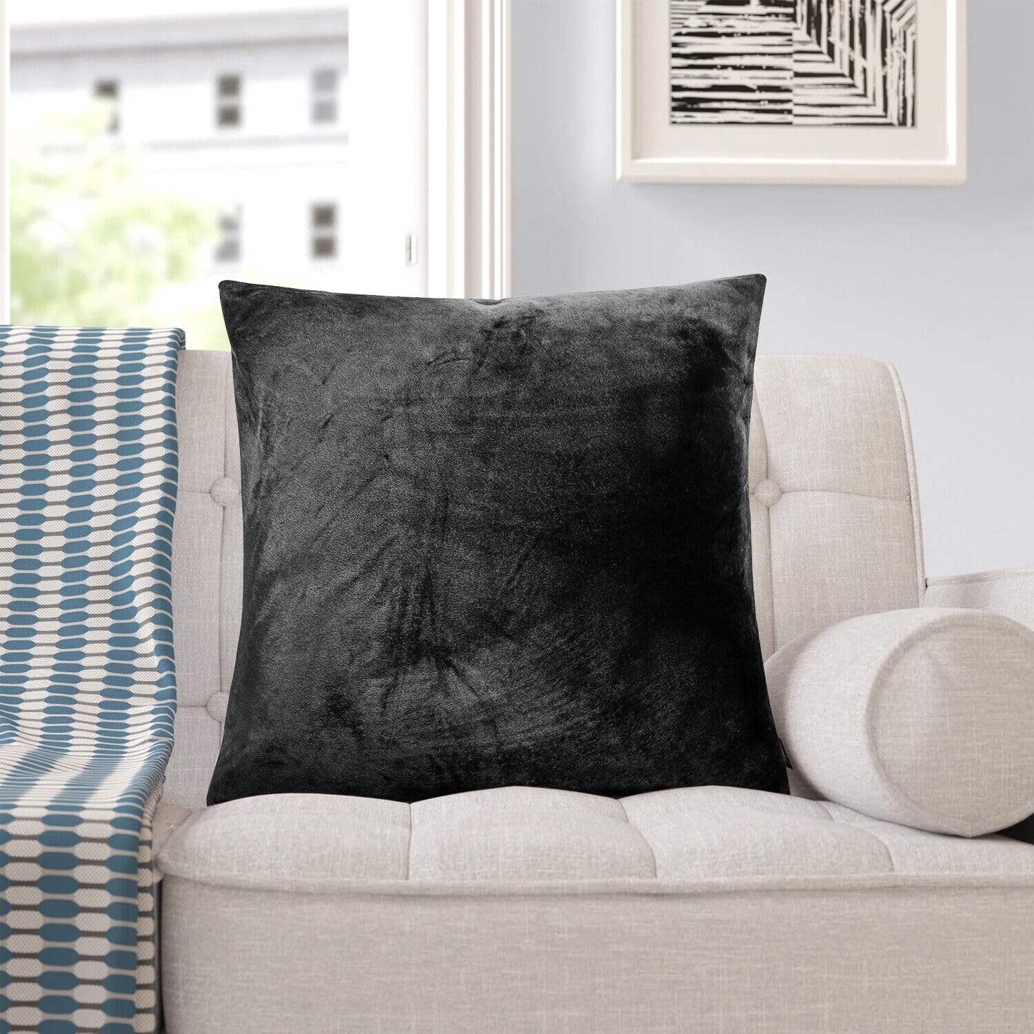 INSAFIANS Decorative Crushed Velvet Cushion Covers 45cm x 45cm/Square Throw Pillowcases for Sofa Bedroom with Invisible Zipper 18x18 Inch (1, Black)