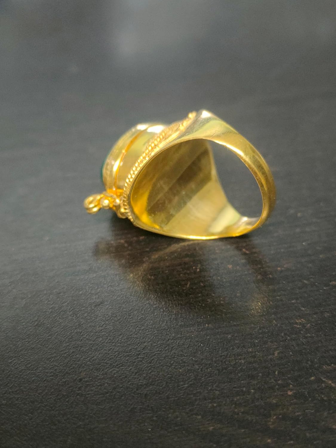 Green onyx Poison Ring,Handmade Oval Shape Poison,Pill Box Compartment,Locket 925 Sterling Silver, Gold Field
