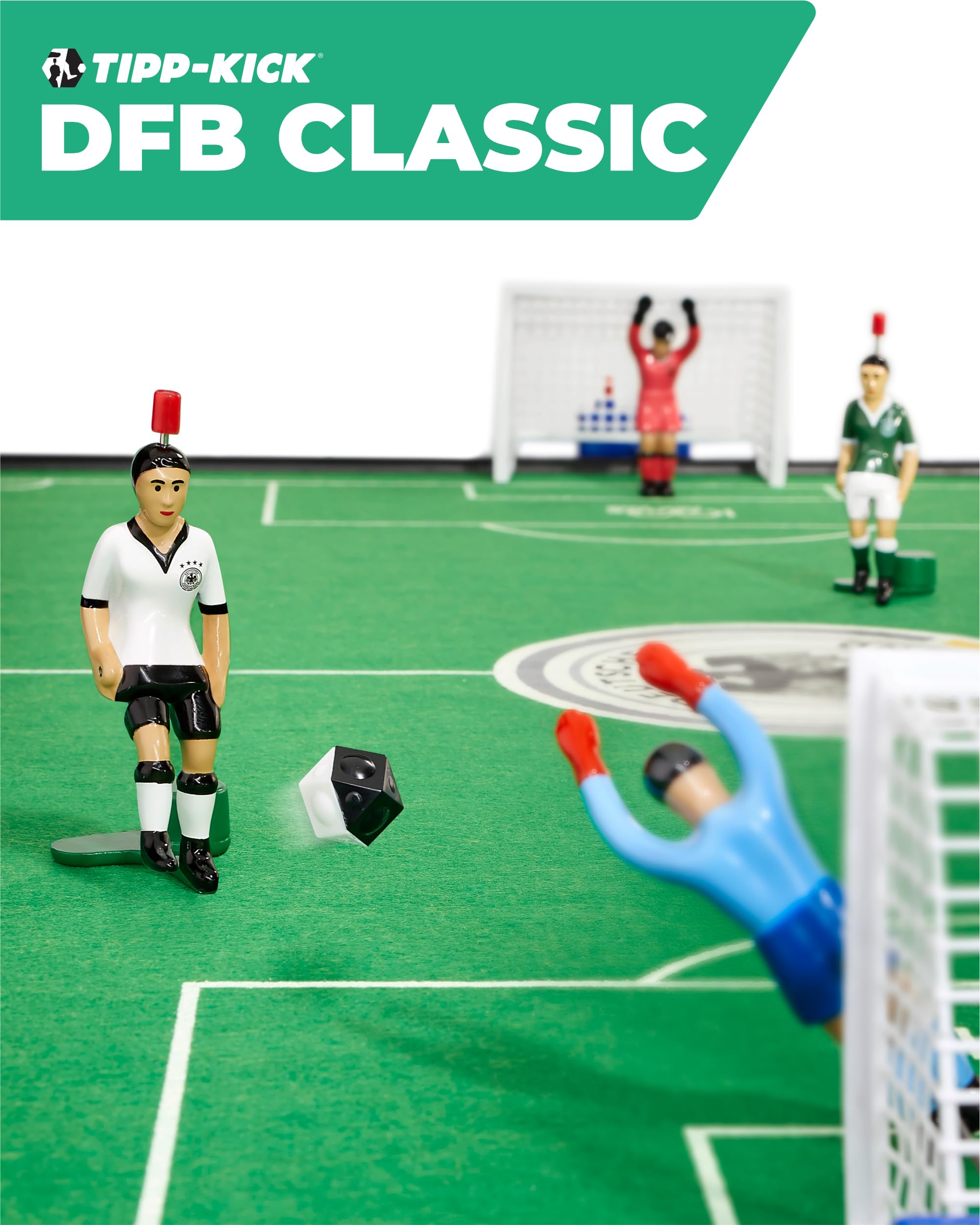 TIPP-KICK Spiel DFB Classic Tischfußball-Set 100 Jahre - Fußball-Spiel mit Spielern, Torwarten, Plastik-Toren, Bällen, Spielfeld aus Filz & Karton-Banden, Geschenkidee für Fans