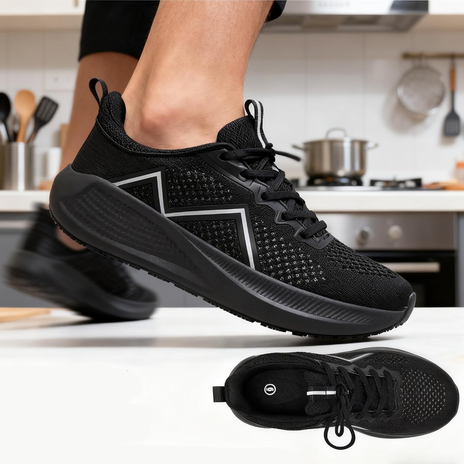 Women's Lace-Up Non-Slip Kitchen Work Shoes Oil & Water Resistant Chef Shoe Fashion Lightweight Sneakers Suitable for Restaurant Kitchen & Nursing Crews - Image 2