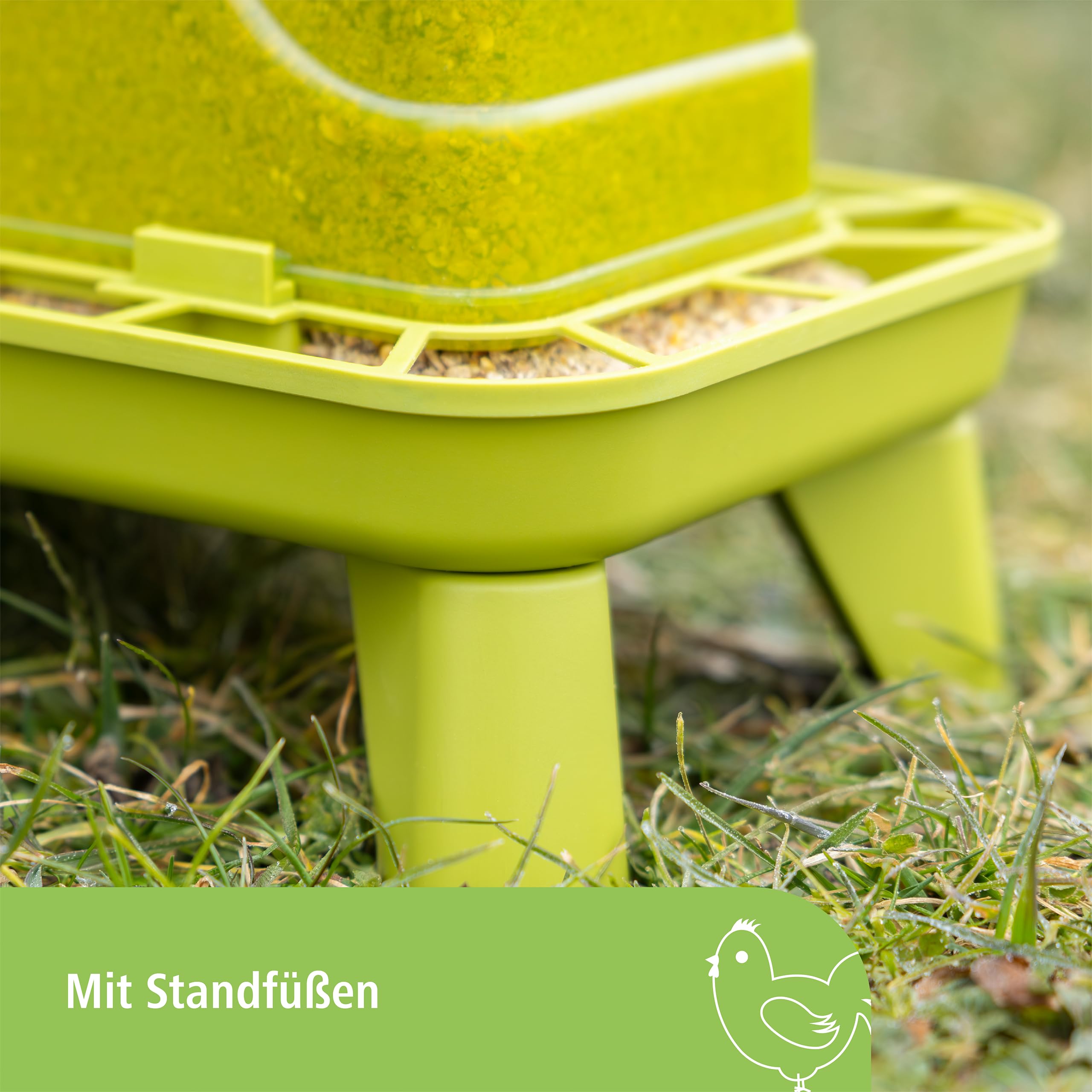 Kerbl Hobbyfarming Futterautomat mit Standfüßen, 5,5 l, grün, 19,5x28,5x39,5 cm, Geflügelautomat, Futterspender, Kunststoff, Geflügel