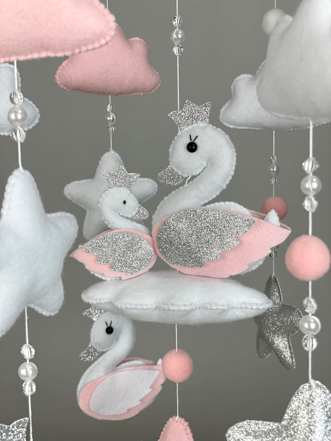 Swan Baby Mobile Girl for Crib Swan Nursery Decor Pink Mobile Felt Hanging Mobile Baby Girl cot Mobile Swan Baby Shower New Baby Girl Gift Pregnancy Gift