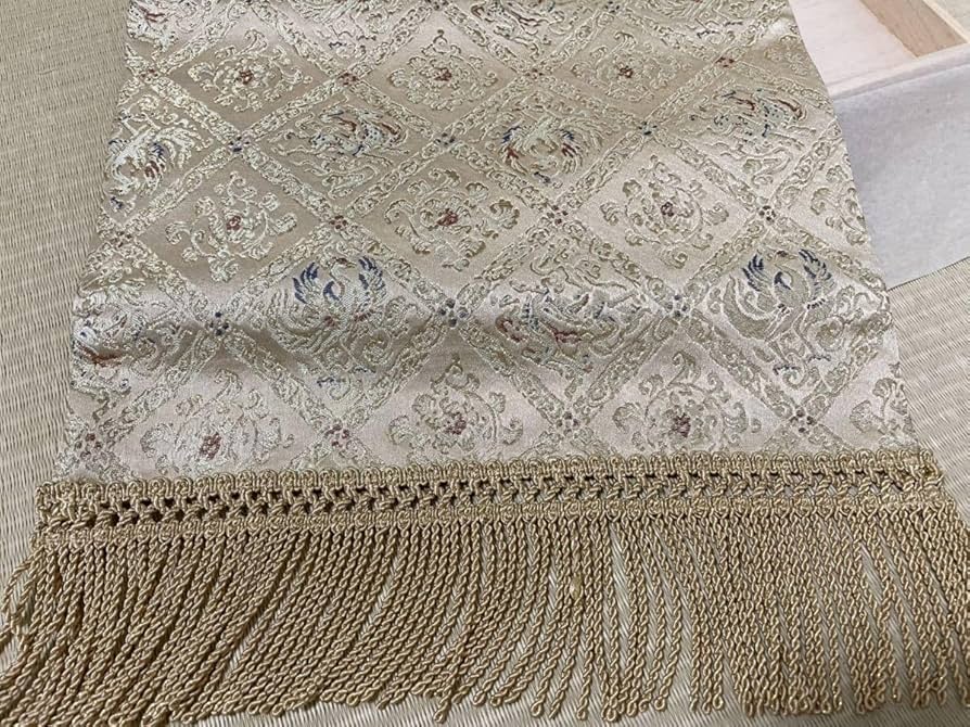 京都*川島織物テーブルセンター絹100%金(銀)糸入り