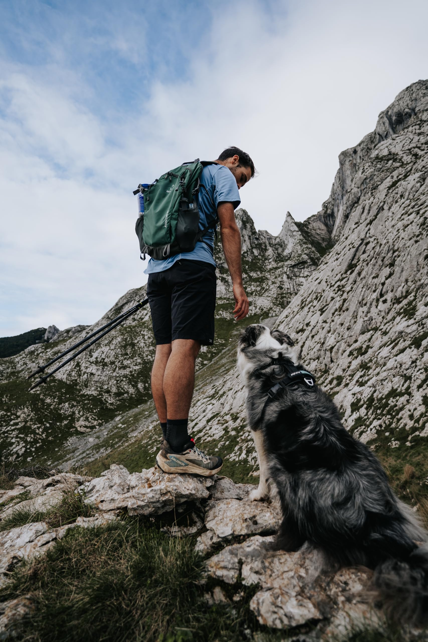 ALTUS Taupo I30 - Pantalones Cortos de Trekking para Hombre, Shorts Técnicos Elásticos de Secado Rápido para Senderismo y Montaña, Incluye Cinturón y Bolsillos con Cremallera.