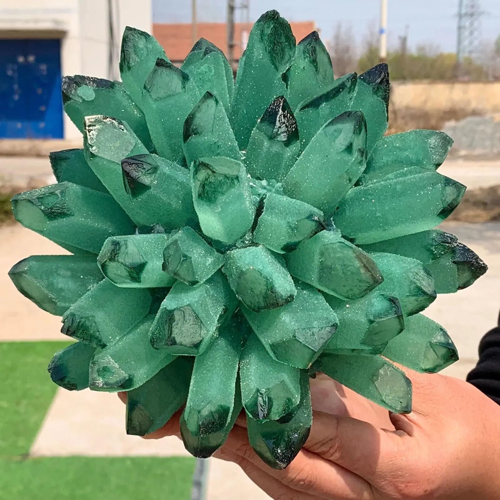 KJEBVHIRS Stone Green Phantom Quartz Crystal Cluster Furniture Office Ornaments Birthday Gift(900-1000g)