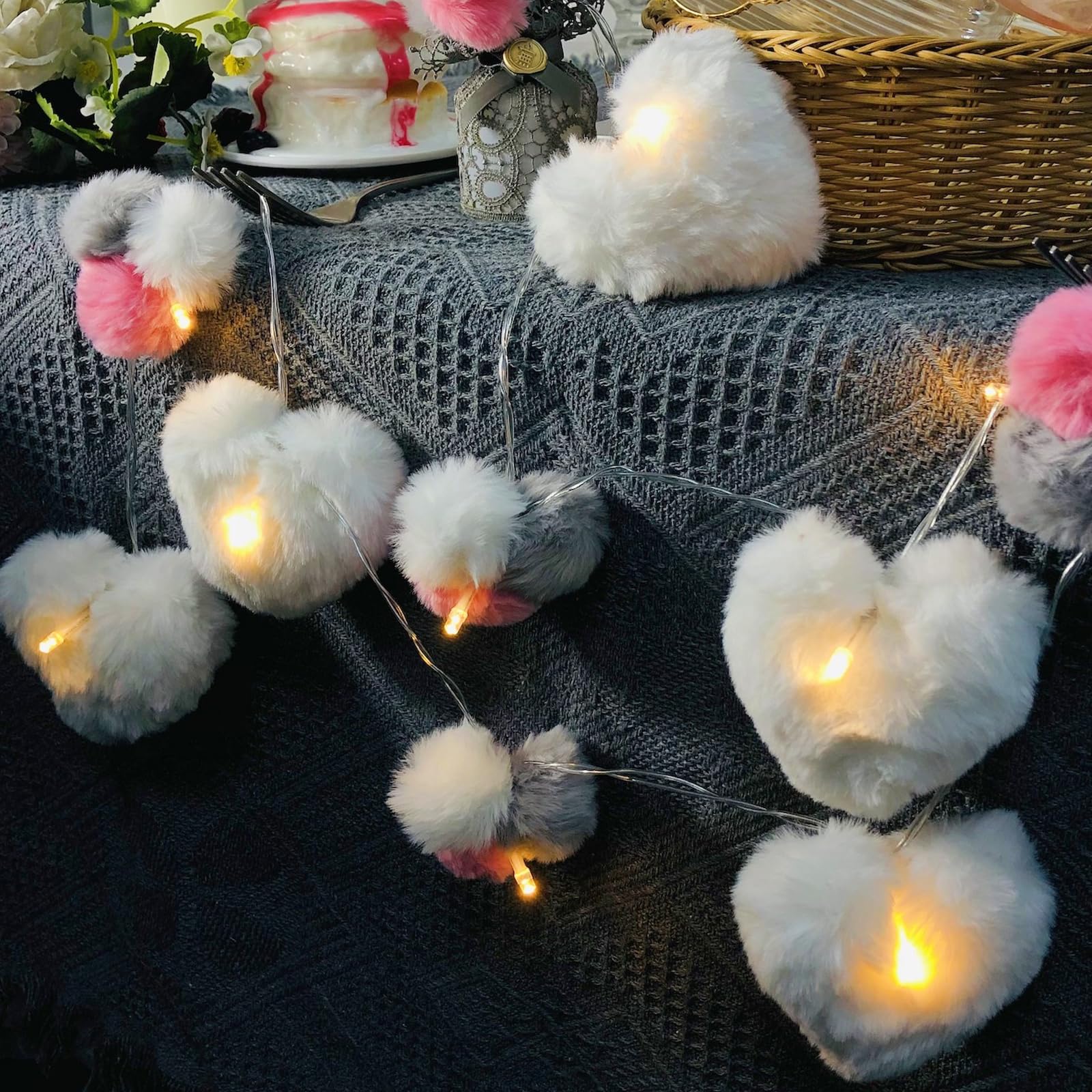 Riaxuebiy 1.65M 10LEDs Cute Heart Shape Pom Poms Garland String Light USB Plug in Powered Chrismas Wedding Bedroom Decor Night Light (White Heart)