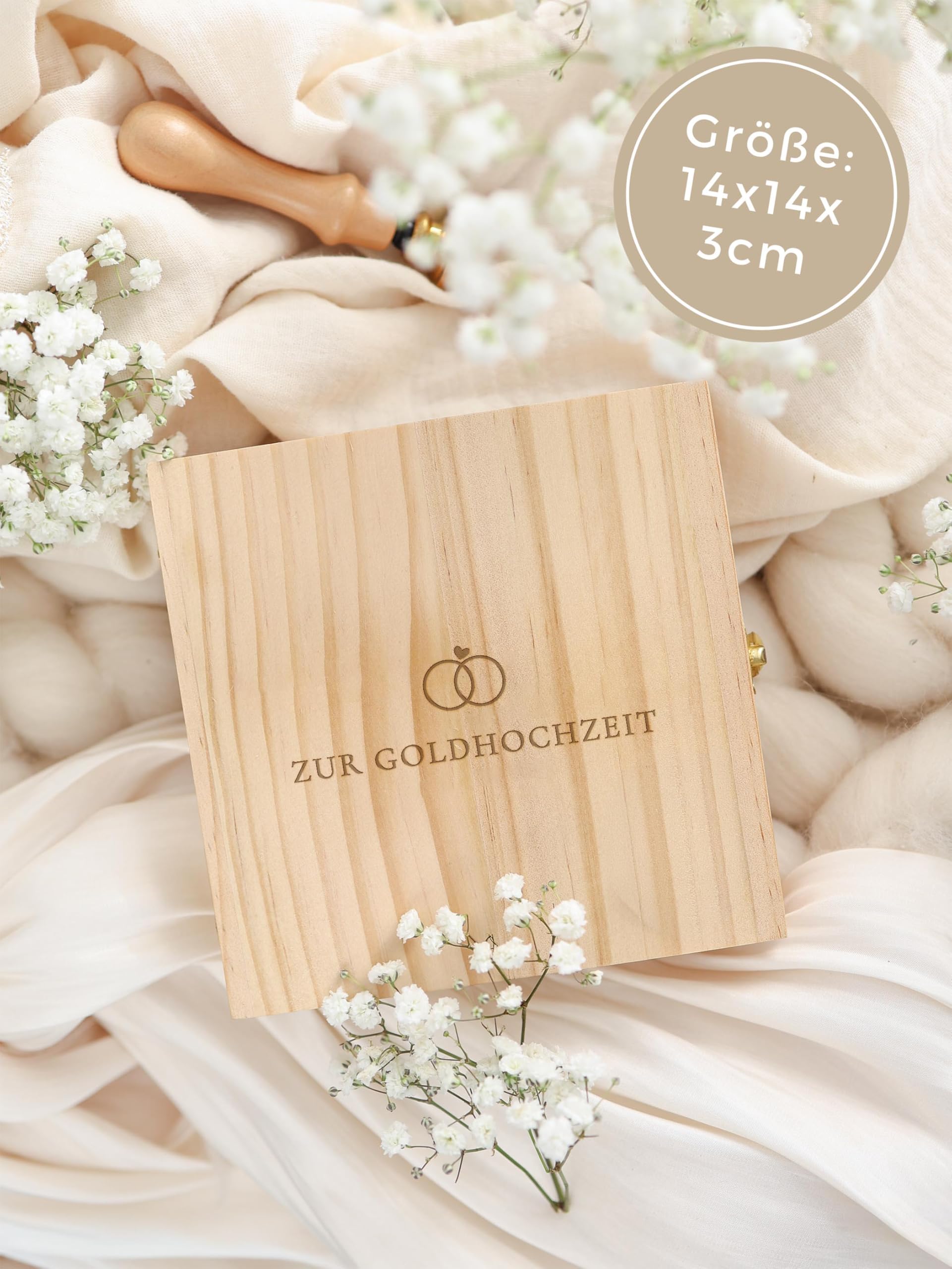 Joli Coon Goldene Hochzeit Geschenk - Zum 50. Hochzeitstag die besten Glückwünsche - Hochwertige Geschenk goldene Hochzeit Holzbox 14 x 14 x 3 cm