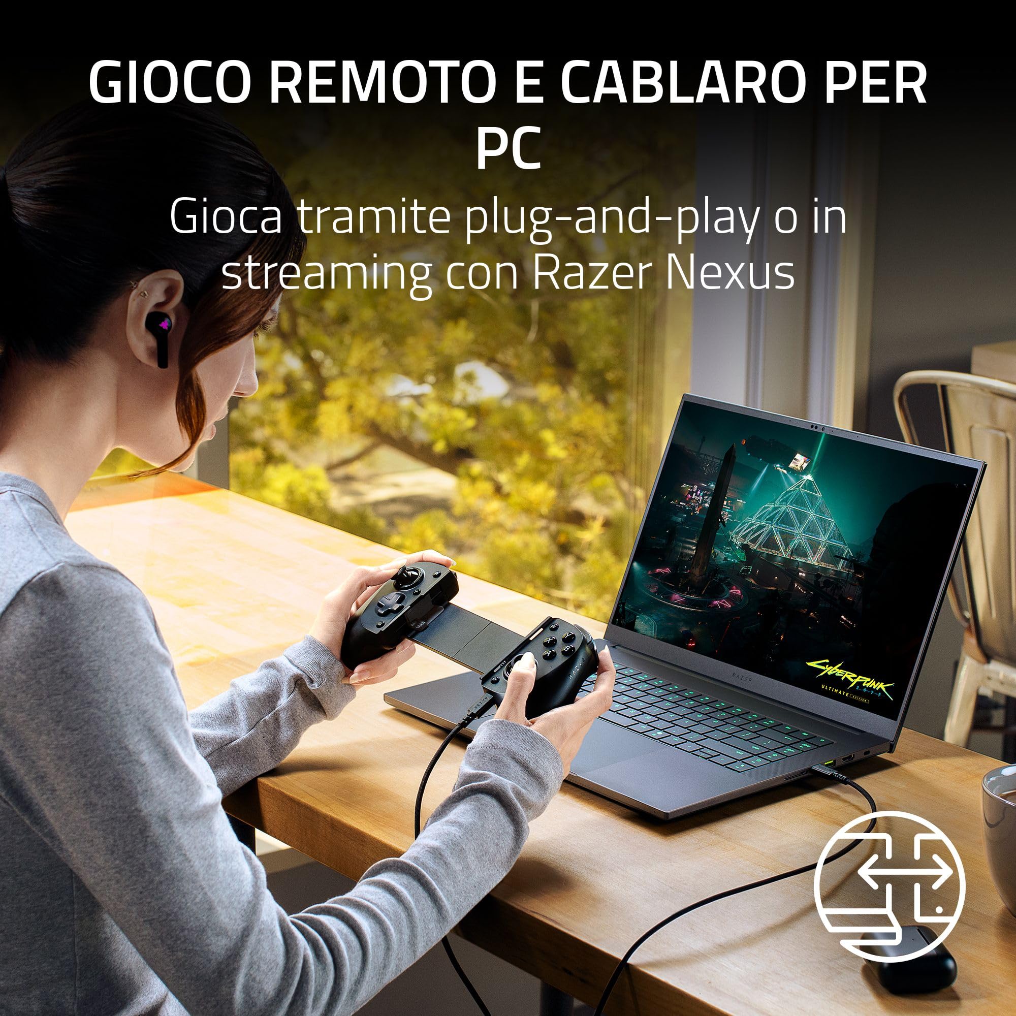 Razer Kishi V3 Phantom White - Controller Mobile Full-Size per Smartphone iPhone e Android - Plug-And-Play USB-C - Stick analogici Anti-Drift - 12 Pulsanti - Sensa HD Haptics | Phantom White Edition