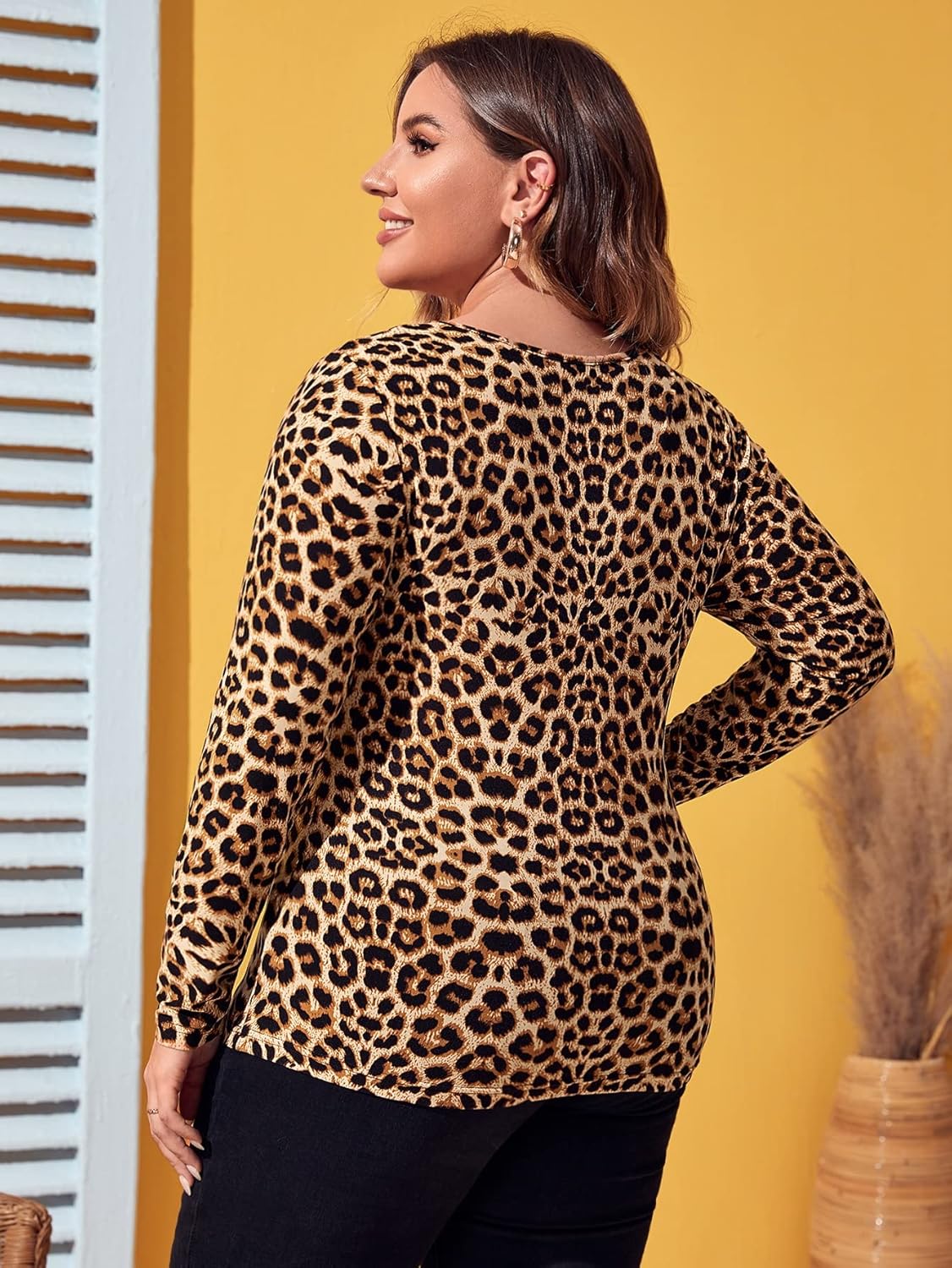 WDIRARA Women's Plus Size Leopard Print Cut Out Long Sleeve Slim Fit Shirt Sexy Tee Top - Image 2