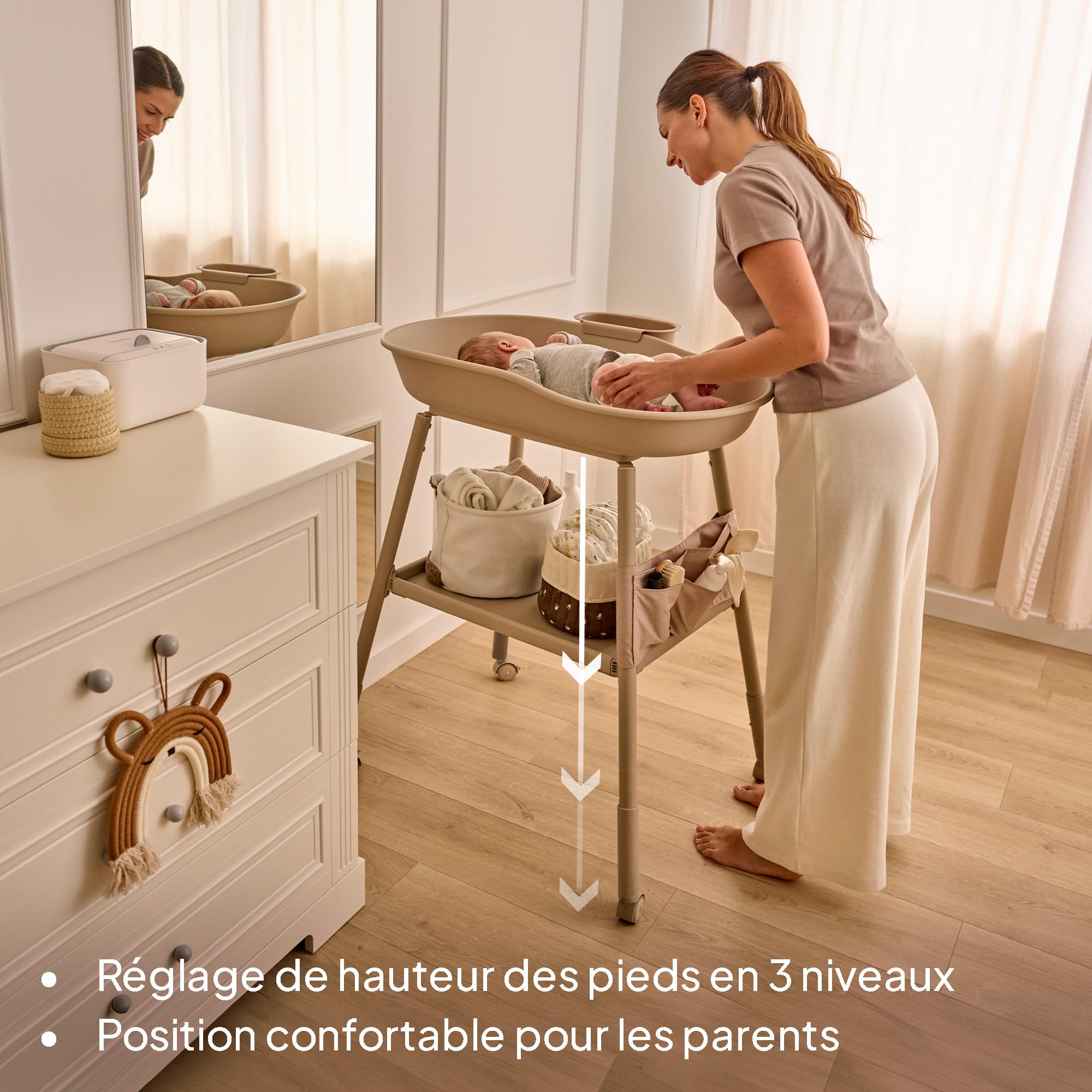 LIONELO Rosie table à langer bébé, mobile sur roulettes, matelas à langer imperméable, hauteur réglable, rangements pour accessoires, bol d’eau, étagère à couches