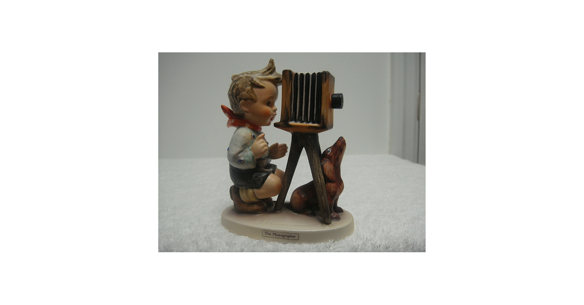 Goebel Hummel Gallery Collection 最新ニュース Amazon.com: Hummel Goebel The Photographer TMK 3#178 Great