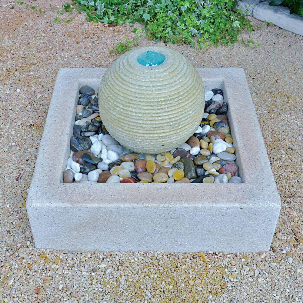 Giordanoshop Sfera Cascata Artificiale da Giardino 65x65x48 cm in Resina con LED e Pompa Marmo