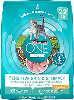 Purina ONE Estómago sensible, piel sensible, alimento seco natural para gatos, fórmula +Plus para piel y estómago sensible, bolsa de 22 libras