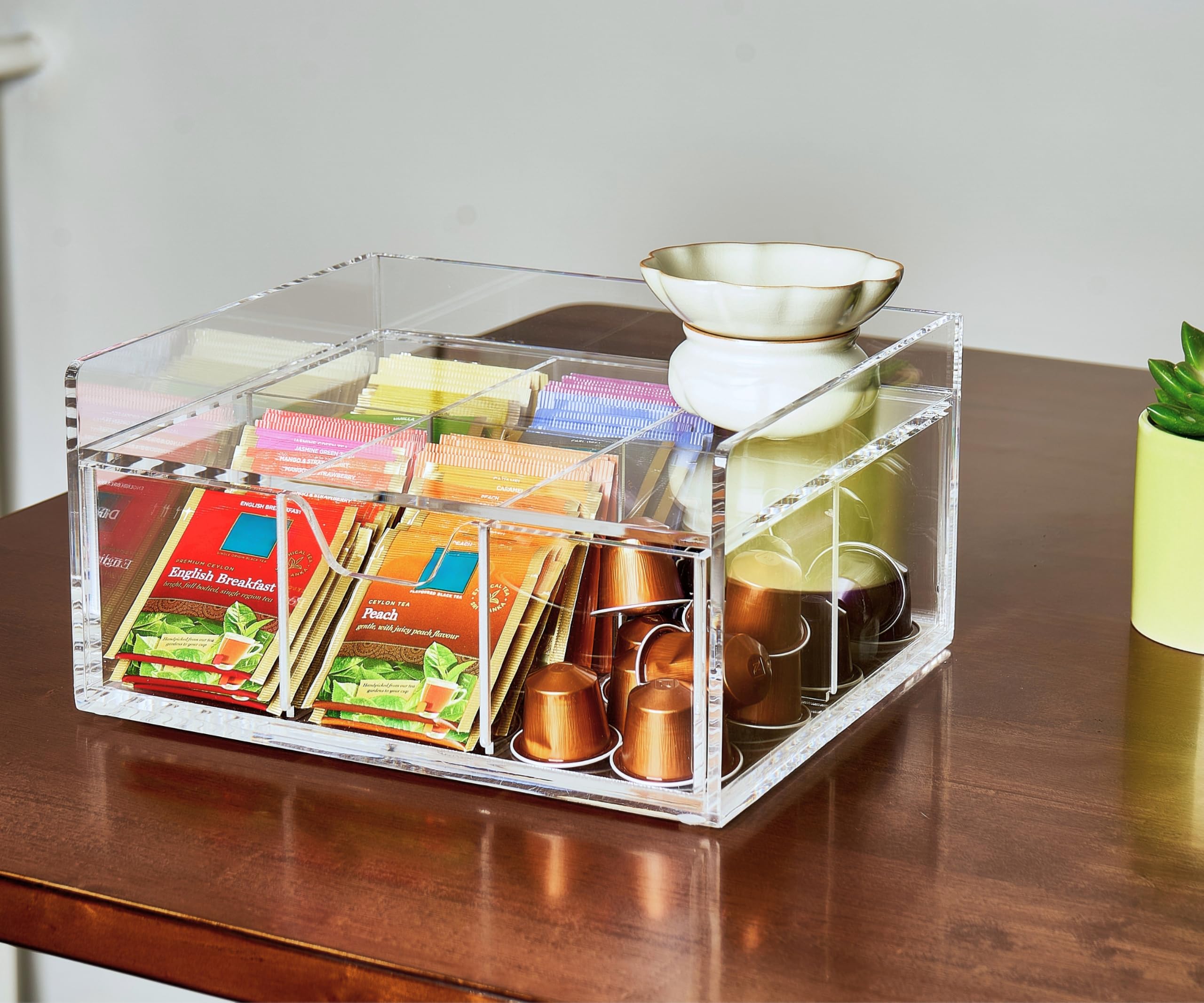 Robuste Acryl-Teestation mit 6-Fächer-Schubladen-Organizer | Vielseitiges Design: Mit leicht gleitender Schublade und 6 Fächern sowie stabiler Ablagefläche für Kaffeepads oder Tassen