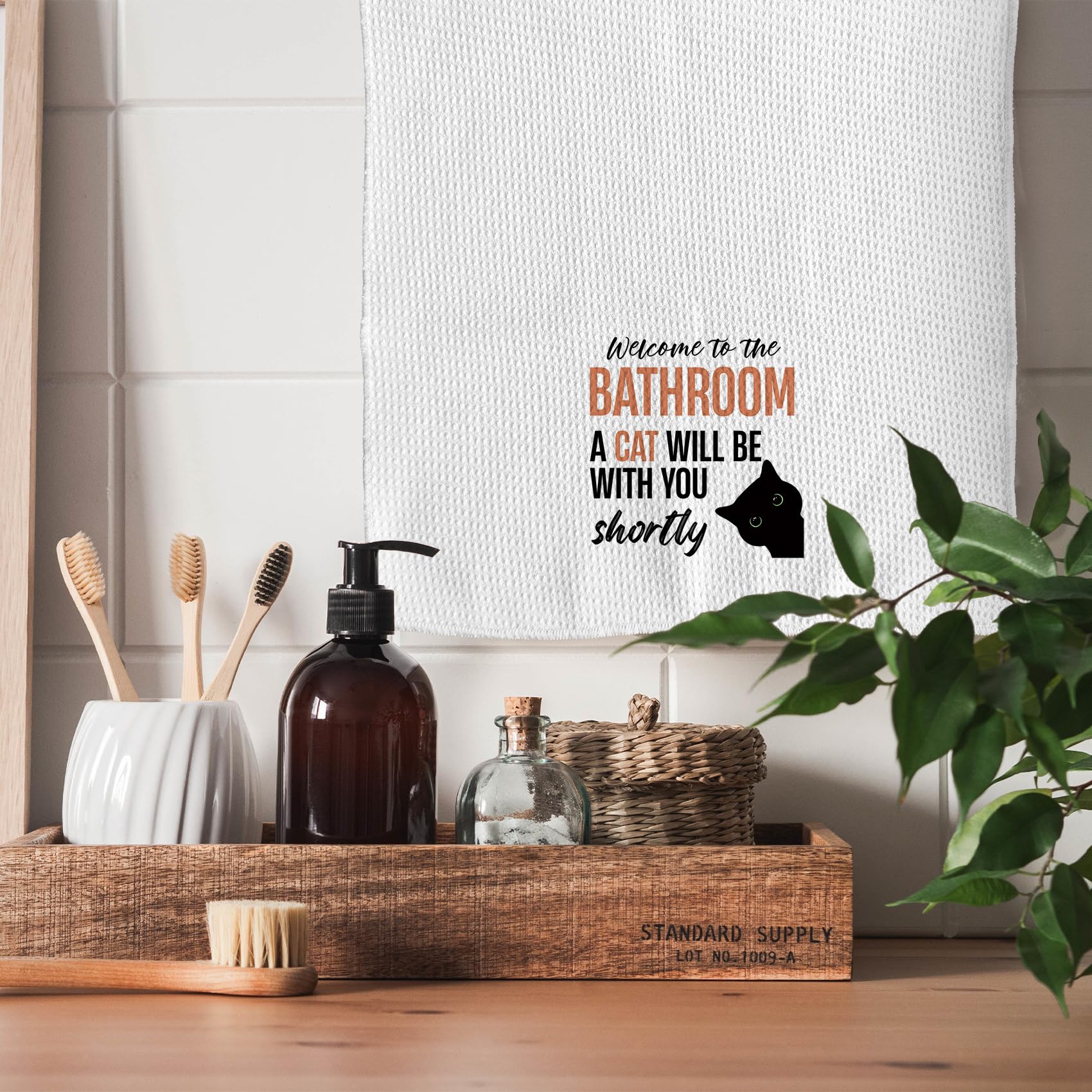 TNUW Cat Mom Gifts for Women, Funny Black Cat Hand Towels 16x24 Inch, Humorous Black Kitty Decorative Hand Towels for Bathroom Decor, Funny Bathroom Decor