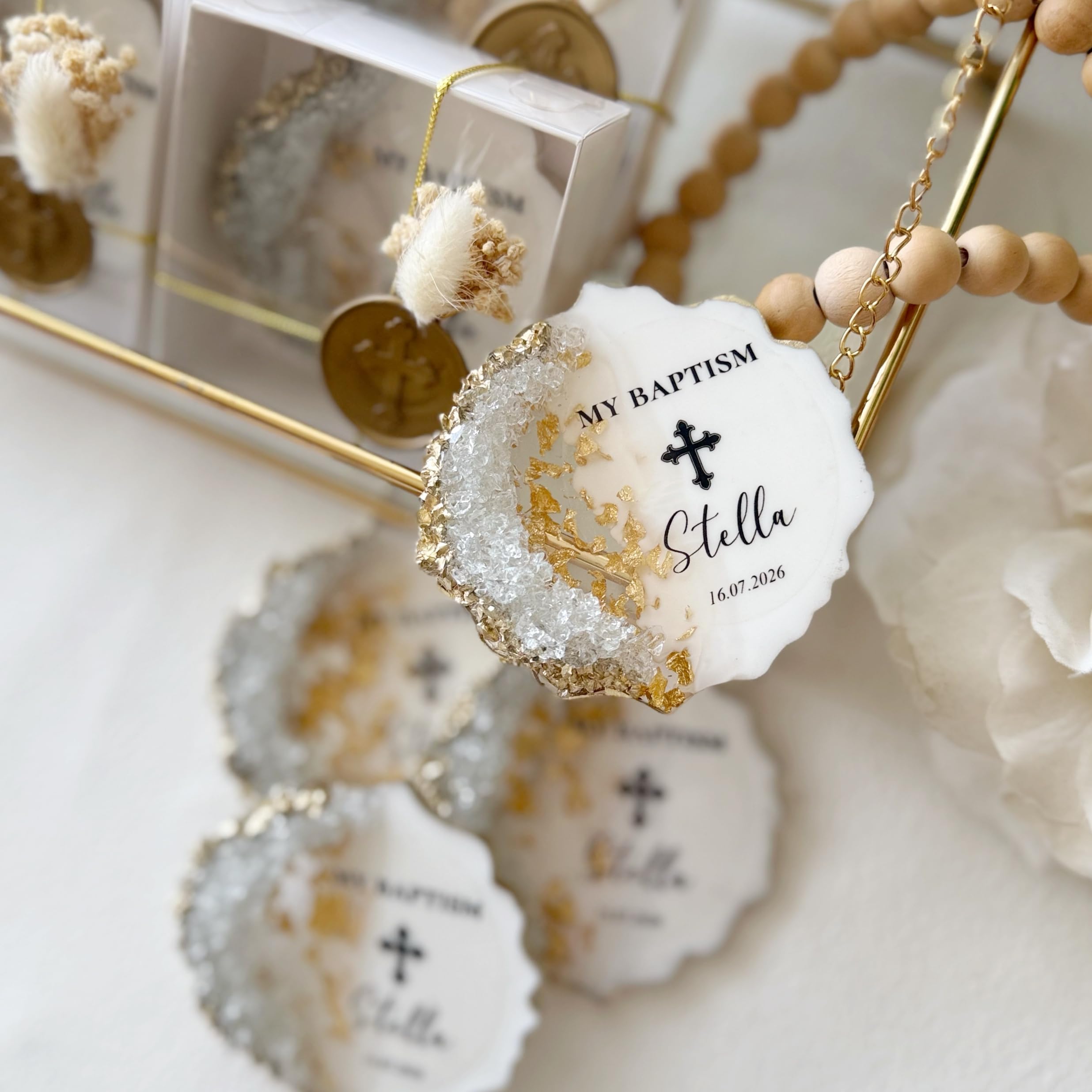 Personalisierte Gastgeschenke Taufe, Taufgeschenk für Gäste, Epoxidharz Magnet mit Name & Datum, Gastgeschenk Taufe Junge Mädchen, Christliche Taufdeko mit Wachssiegel (20 Stück mit Geschenkbox)