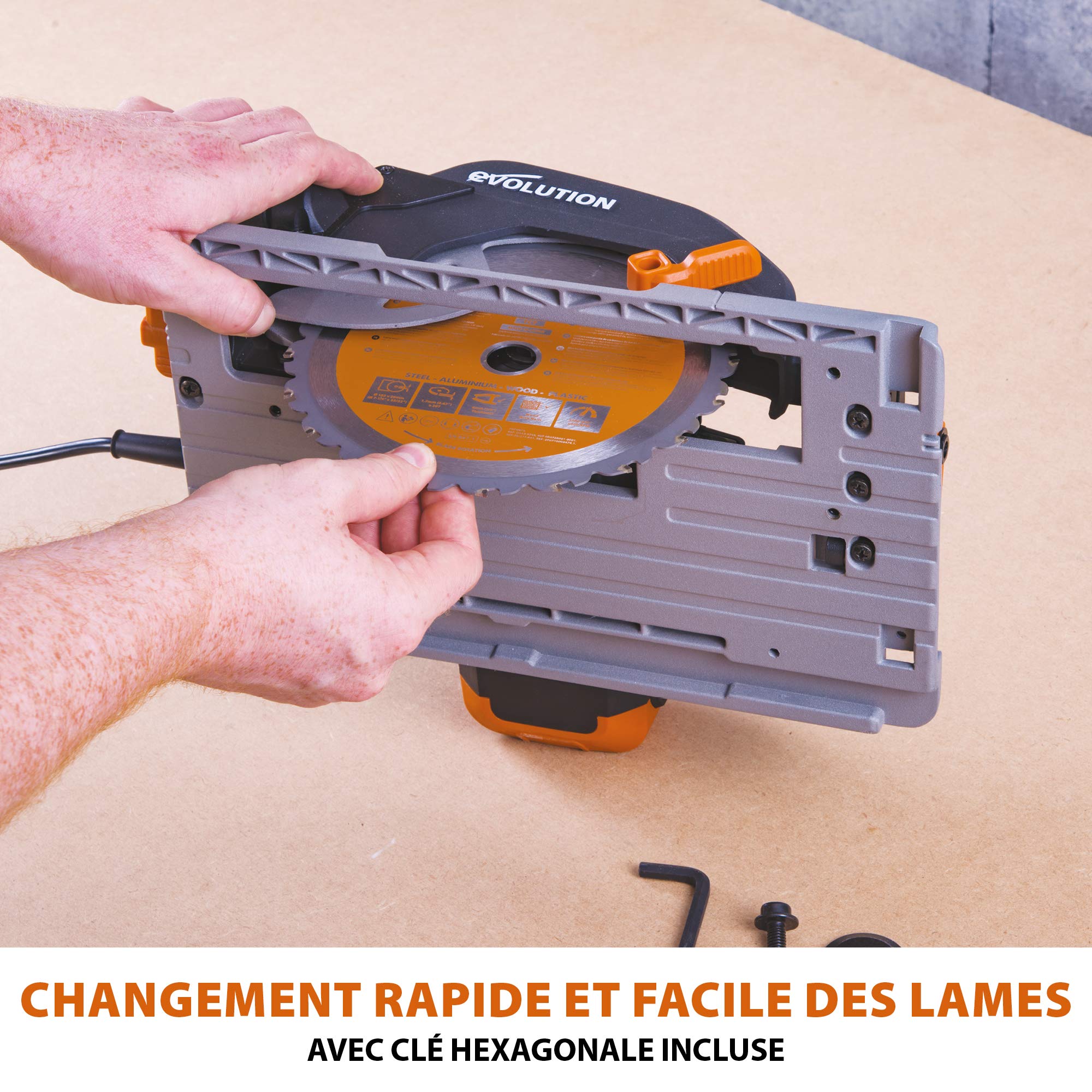 Evolution Power Tools Scie Circulaire avec Rail 3 Pièces de 1020 mm - Lame Multi-Matériaux, Coupe le Bois, le Métal, le Plastique - Adaptateur de Prise de Poussières inclus - 185mm, 230v - R185CCSX