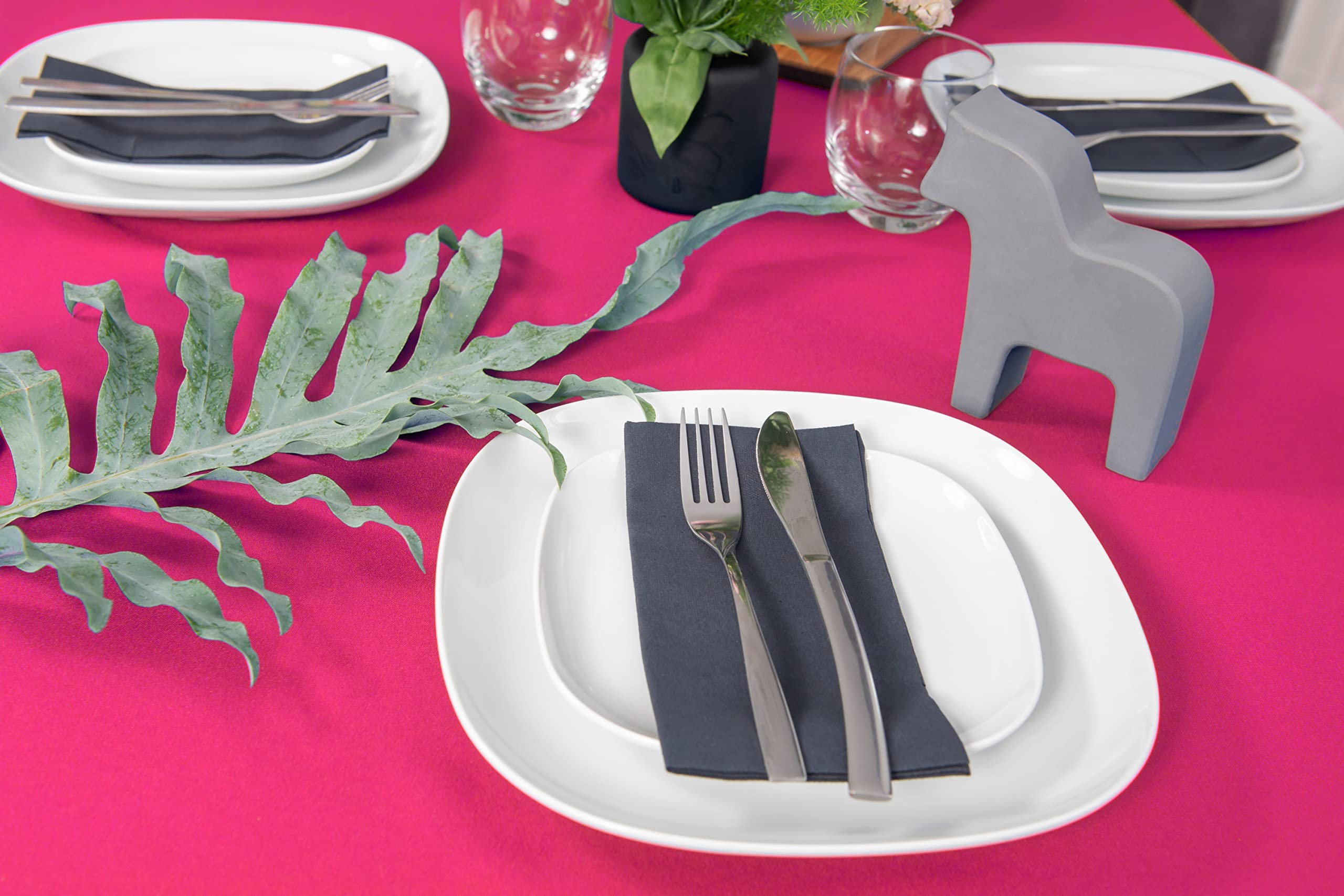 NIBLO Tablecloth Table Runner Table Linen Table Decoration Table Cloth (Dark Pink, Tablecloth - 140 x 220 cm)