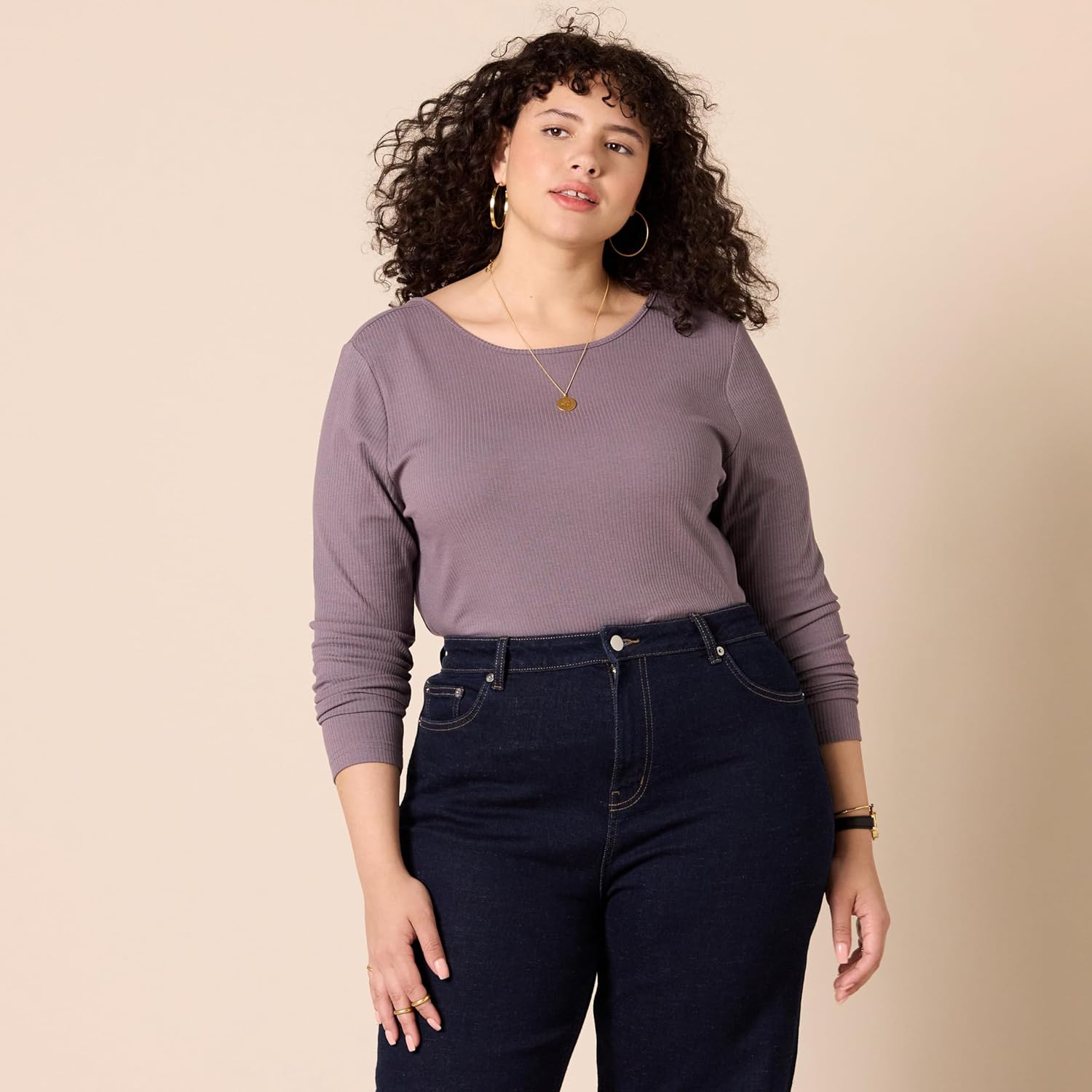 Amazon Essentials Women's Scoop Back Long Sleeve Slim-Fit Rib-Knit T-Shirt, Pack of 2 - Image 6