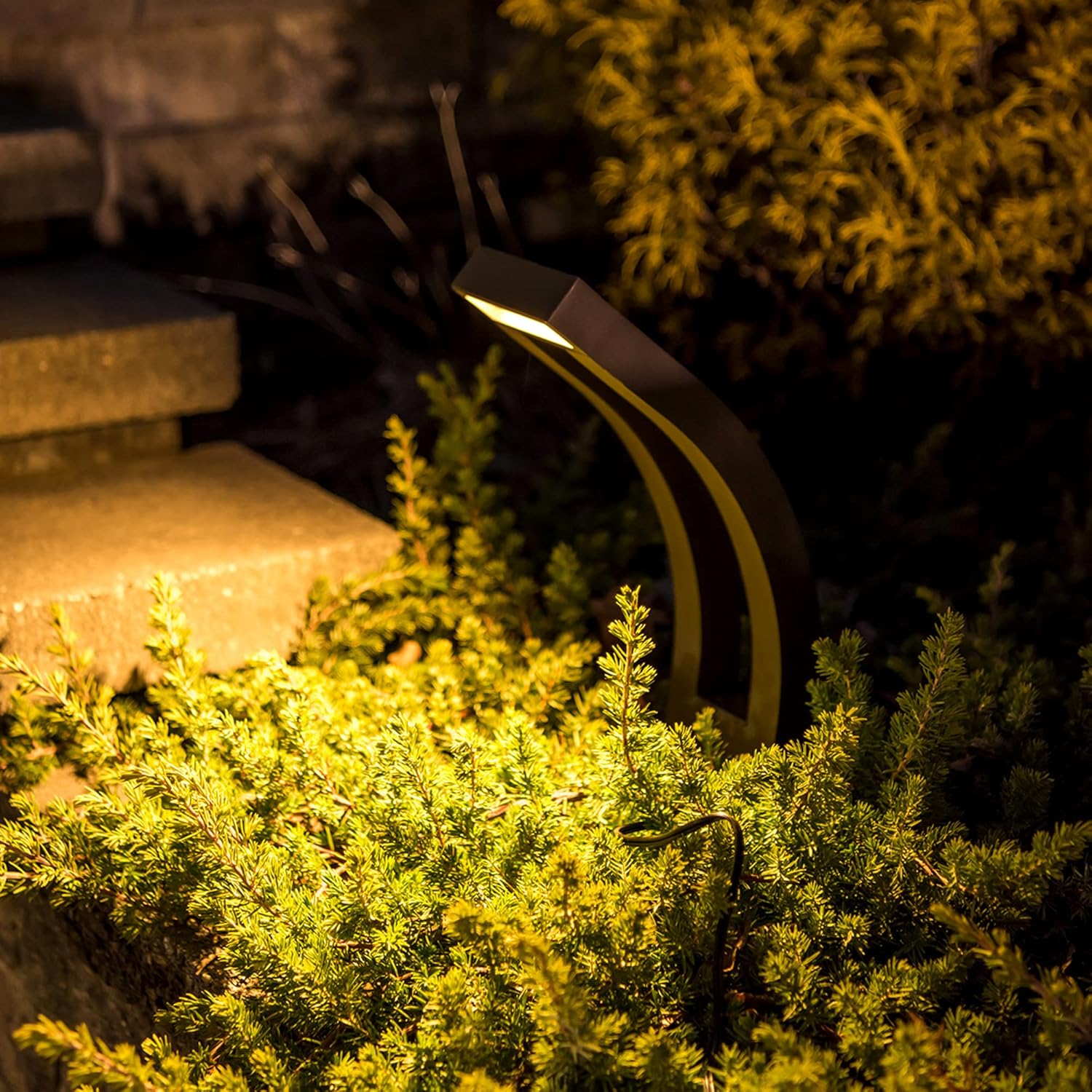 WAC Landscape Lighting, Slide 15in LED 12V Path and Area Light 3000K in Bronze