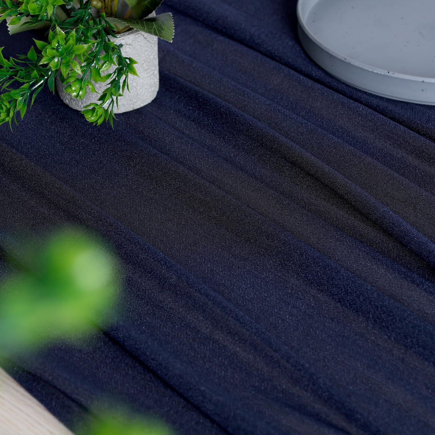 VDS 14ft Chiffon Table Runner 29x170 Inches Shimmer Sheer Centerpiece Cloth for Wedding Bridal Shower Birthday Graduation Engagement Ceremony Event Party Banquet Table Decoration (25 PC)(Navy Blue)