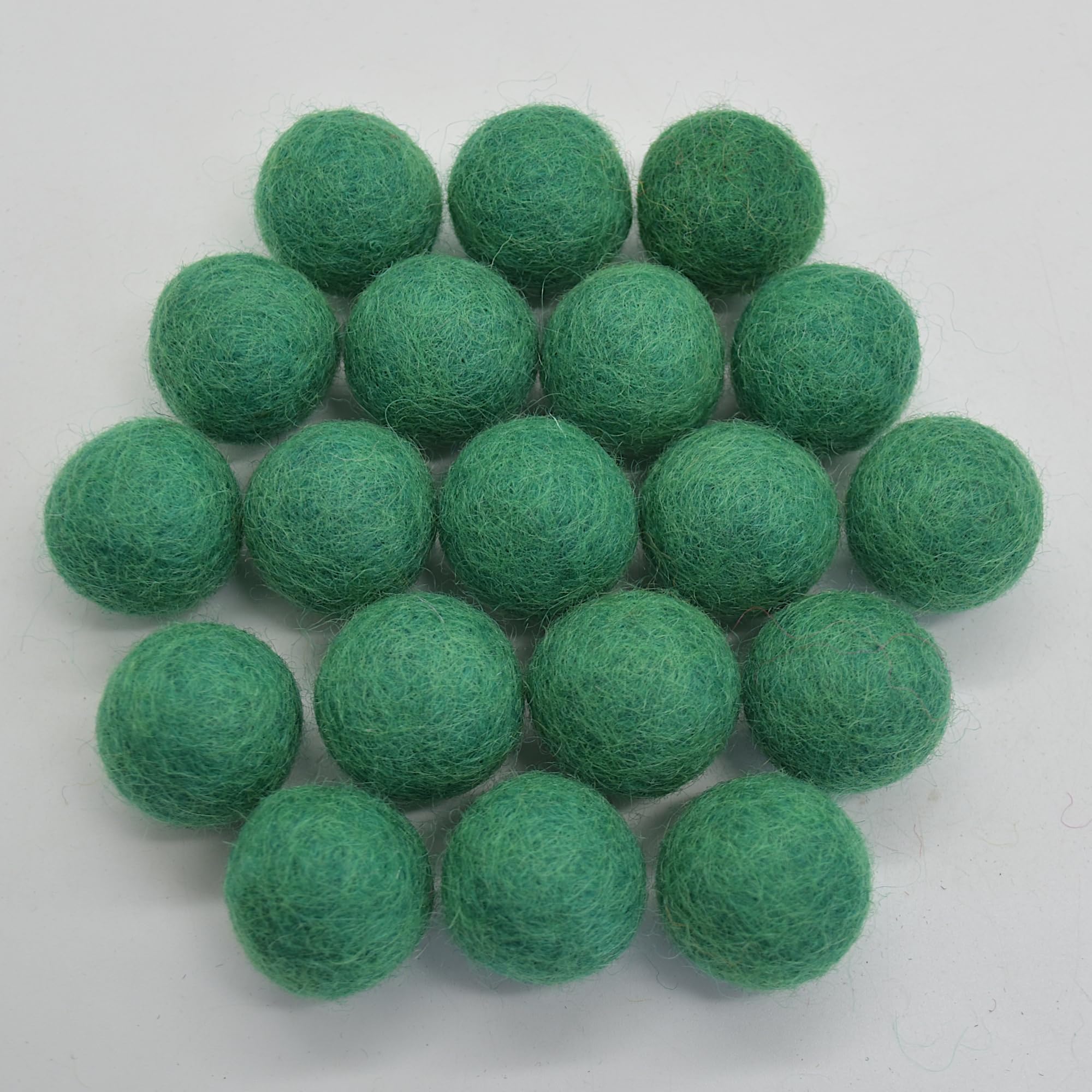 Oriental Direct Forest Green 100% Wool Felt Balls 2.5Cm- 10 Count