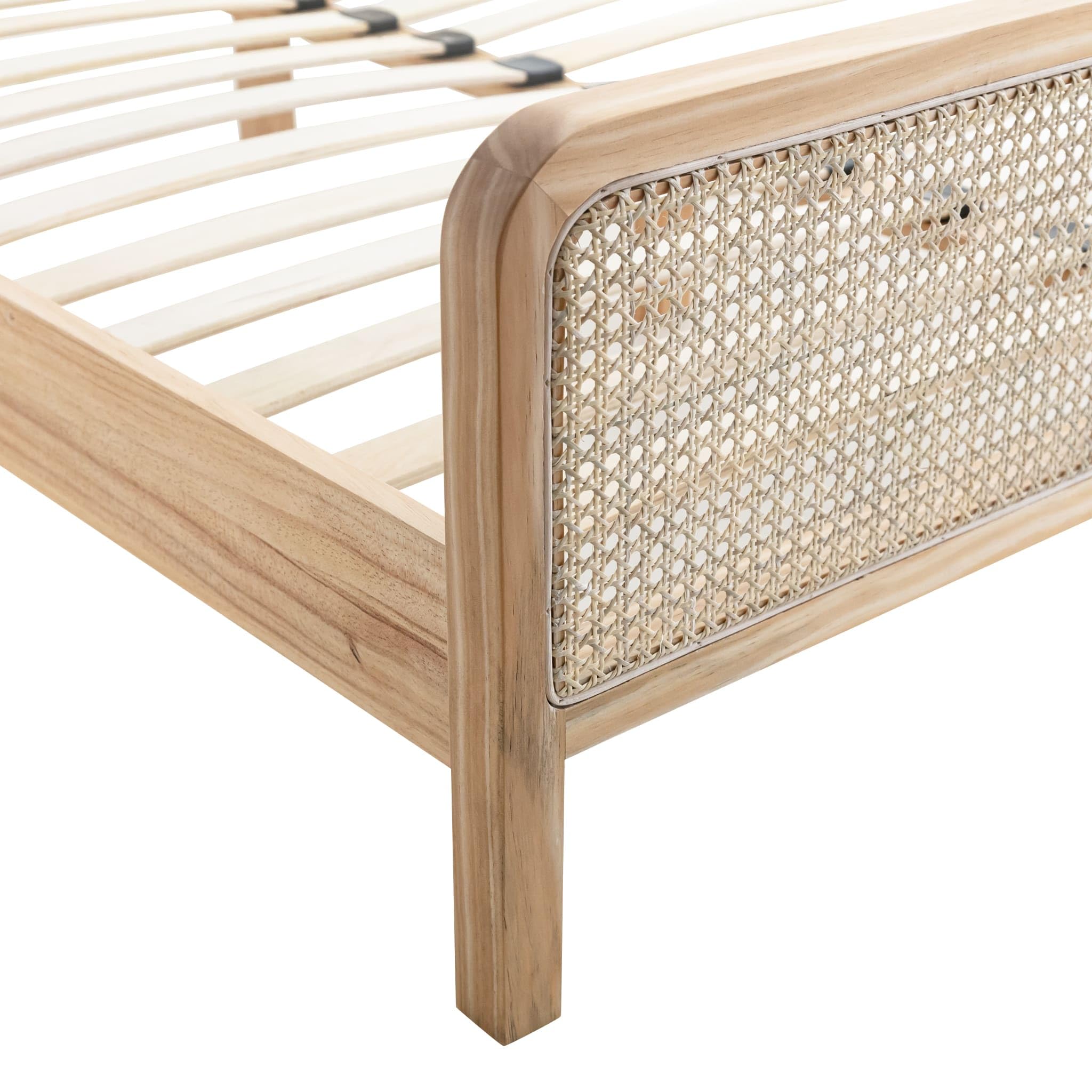 Terre de Nuit Lit Adulte en pin Massif Naturel avec véritable cannage Anna 140x190 - LT17018