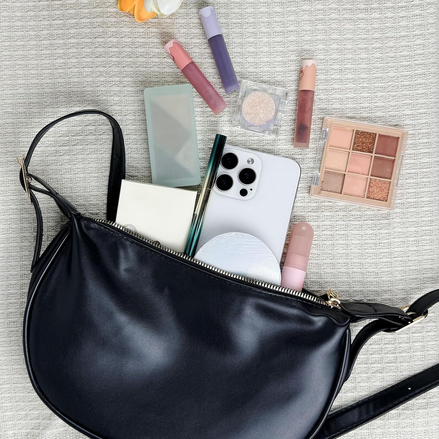 Crescent Bag, PU Leather Hobo Bag Fashion Shoulder Bag with Adjustable Shoulder Strap, Large Capacity Crossbody Bag - Image 2