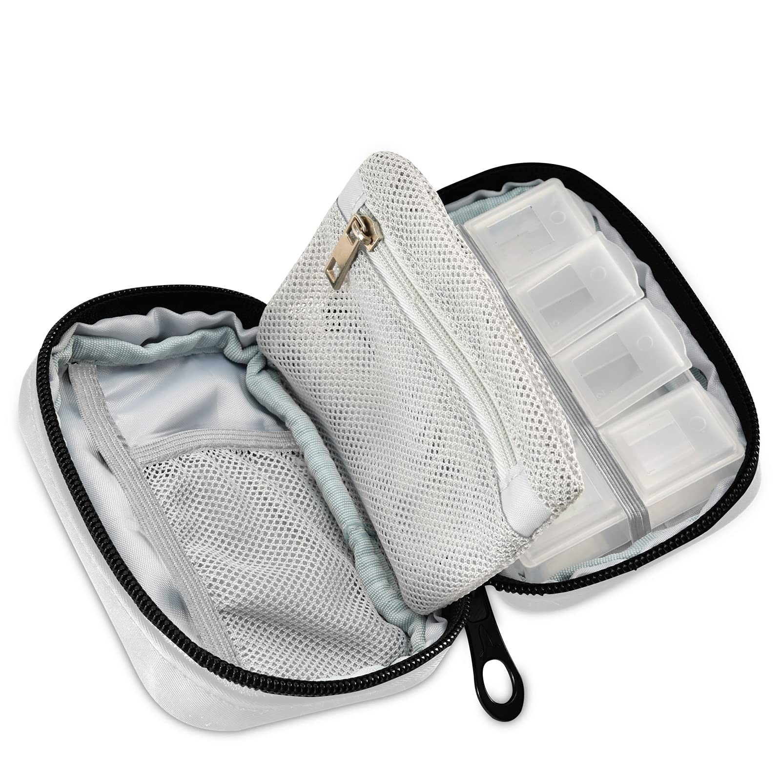 Naanle Funny Giraffe Pill Box 7 Day Pill Case Travel Pill Organizer Bag with Zipper Portable Weekly Case Compact Size for Vitamin Supplement Holder