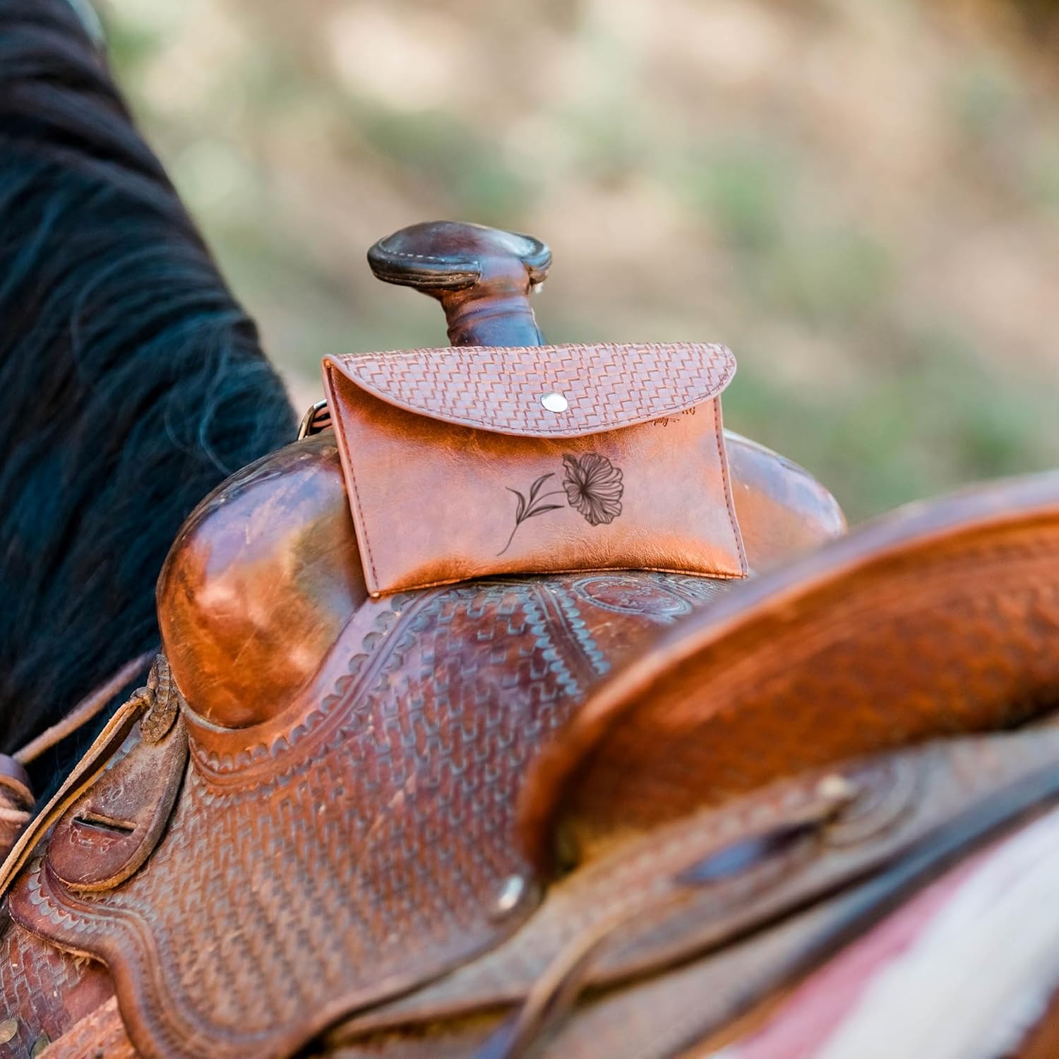 STARKENBURG COMPANY Custom Horse Saddle Bag, Original Design, Saddle Phone Holder, Horse Tack, Horse Gifts, Horse Stuff, Horse Gifts for Women Equestrian