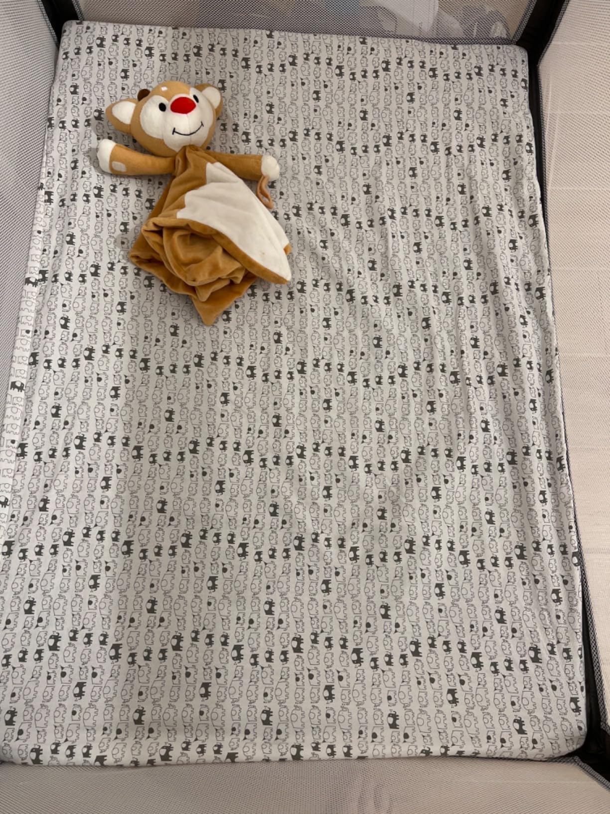 Playette Printed Travel Cot Fitted Sheet, White and Grey Elephants