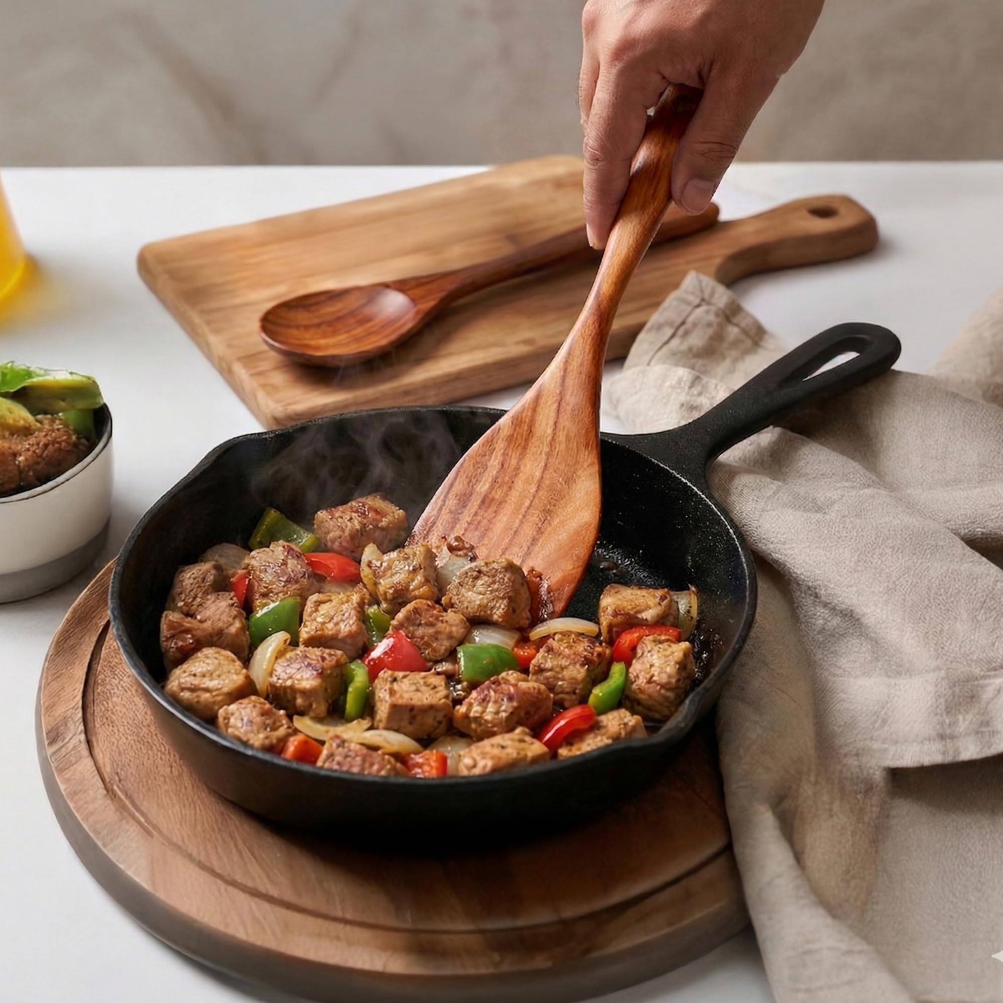 Zulay Kitchen Lot de 6 ustensiles de cuisine en bois extra-larges - Ustensiles de cuisson en teck lisse - Manche antidérapant non collant, spatule, écumoire, fourchette, cuillère de service