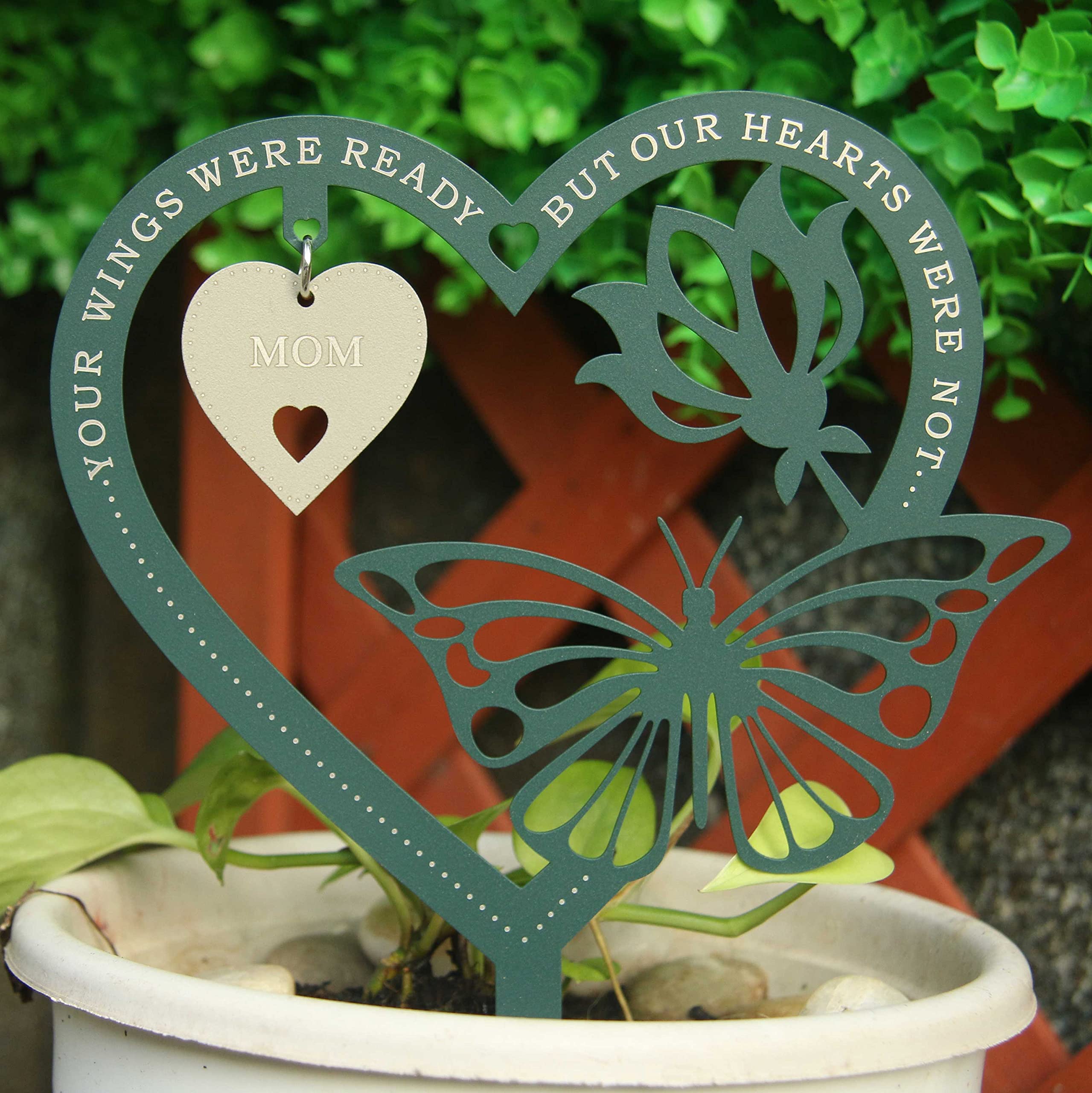 Besoamo Sympathy Gift Heart-Shaped Butterfly Plaque Stake, in Memory of Loved One, Memorial Gift for Loss of Mother, Bereavement/Condolences/Grief Gifts for Grave/Funeral/Garden Decor, Waterproof