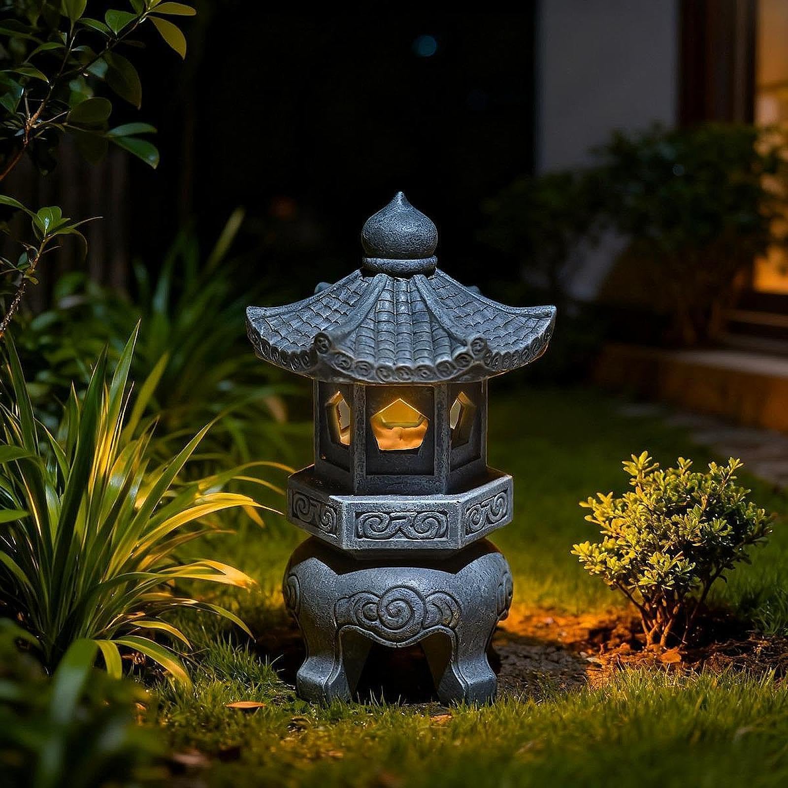 Pagoda Estatua de Jardín Escultura Solar Ornamento de Paisaje de Resina Función Decorativa Resistente Adecuada para Jardín Balcón Patio Porch, 12 X 12 X 26 Cm