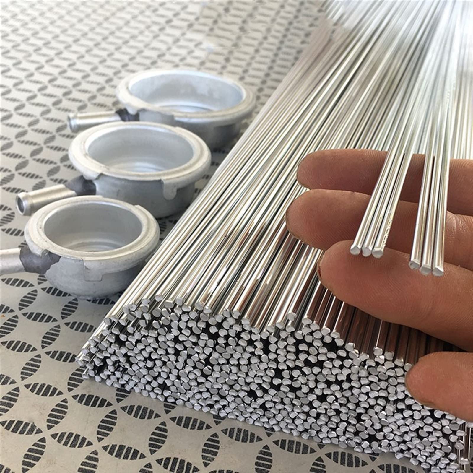 Aluminiowe pręty spawalnicze Pręty spawalnicze Pręty spawalnicze aluminiowe(2.0mm)
