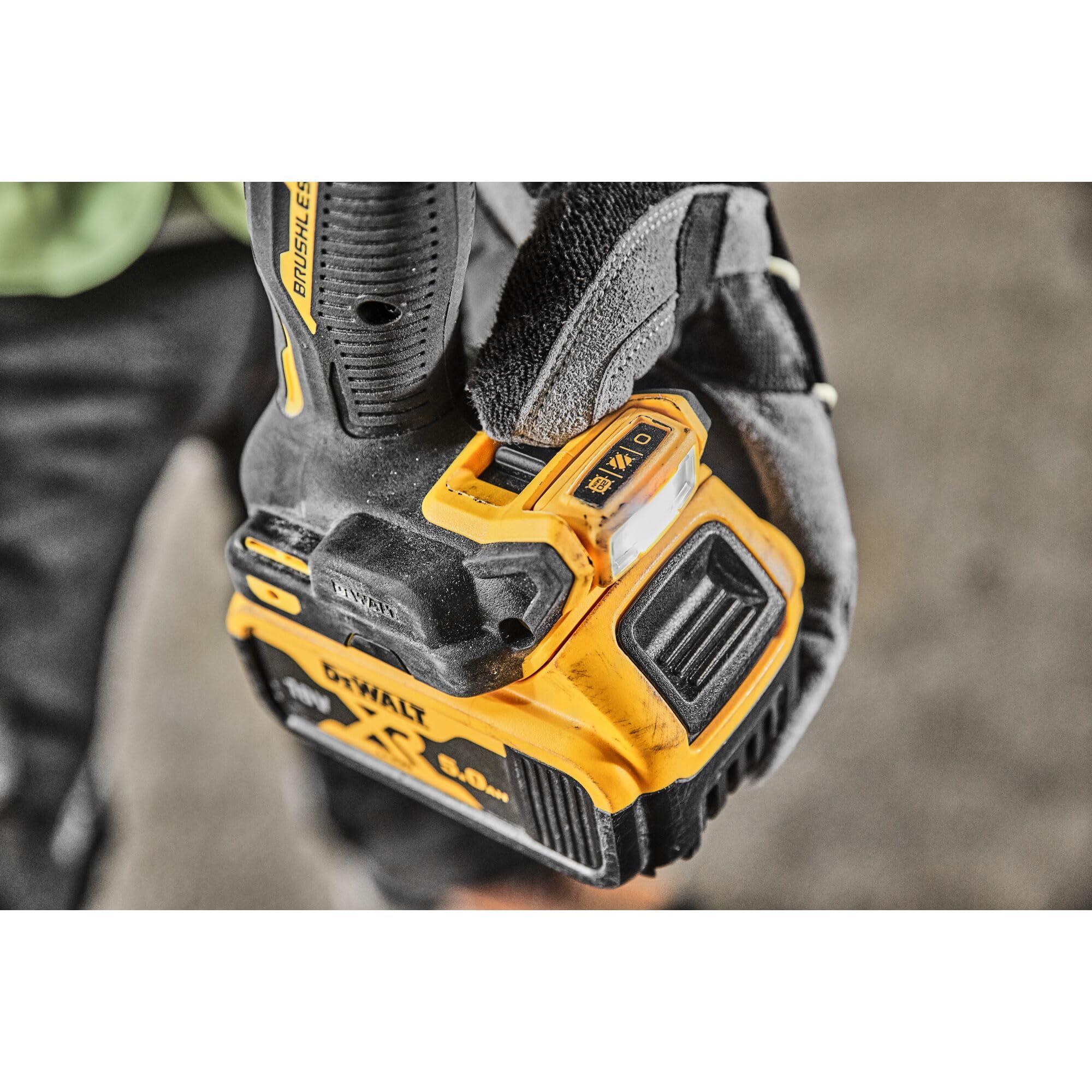 DEWALT DCD805P2T-QW Perceuse-visseuse à percussion compacte sans balais XR 18 V Li-Ion 5 Ah