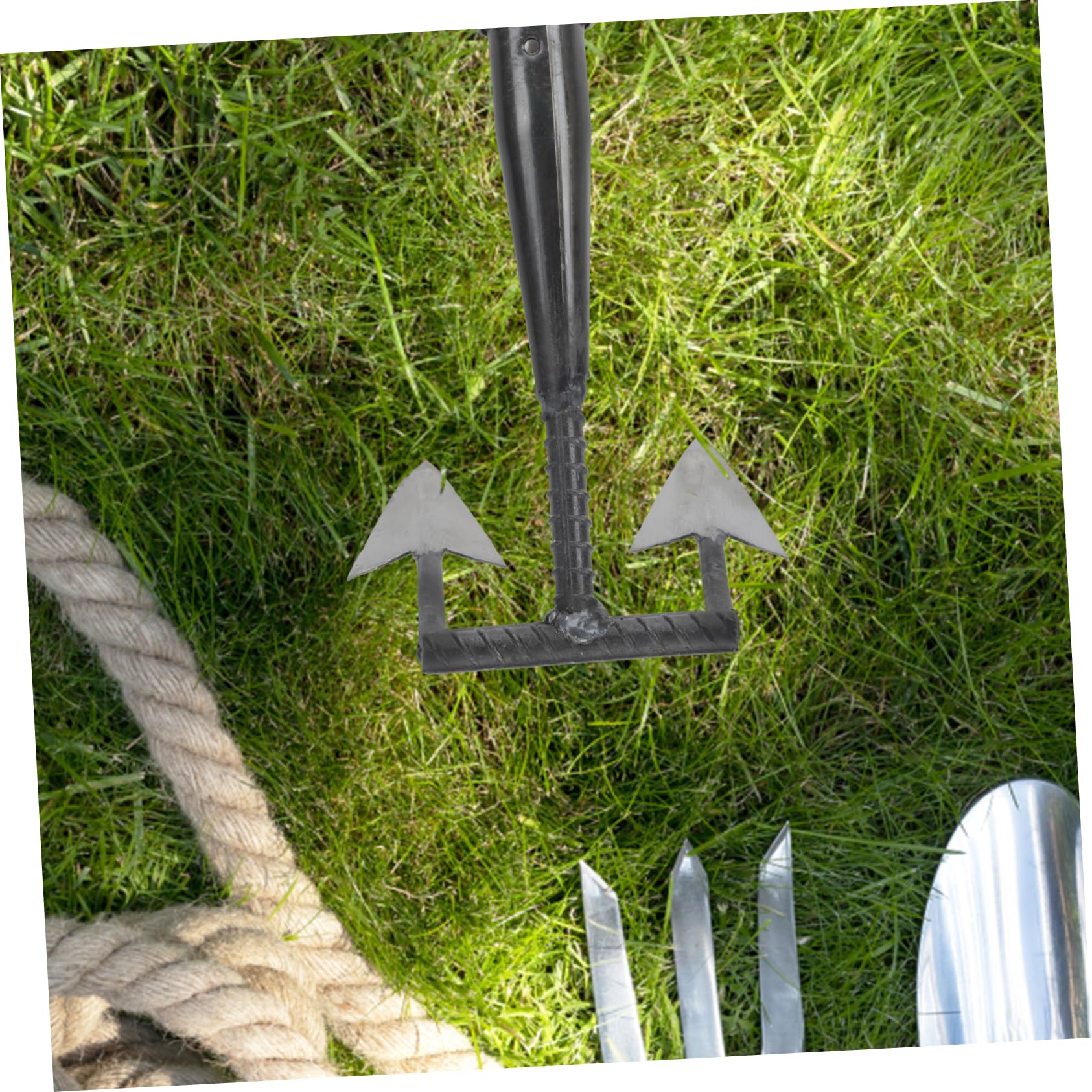 Kisangel Azada Triangular Duradera para Jardinería Herramienta Manual para Plantar Flores Zanjas y Abonar Diseño Integral Resistente para Huertos y Invernaderos