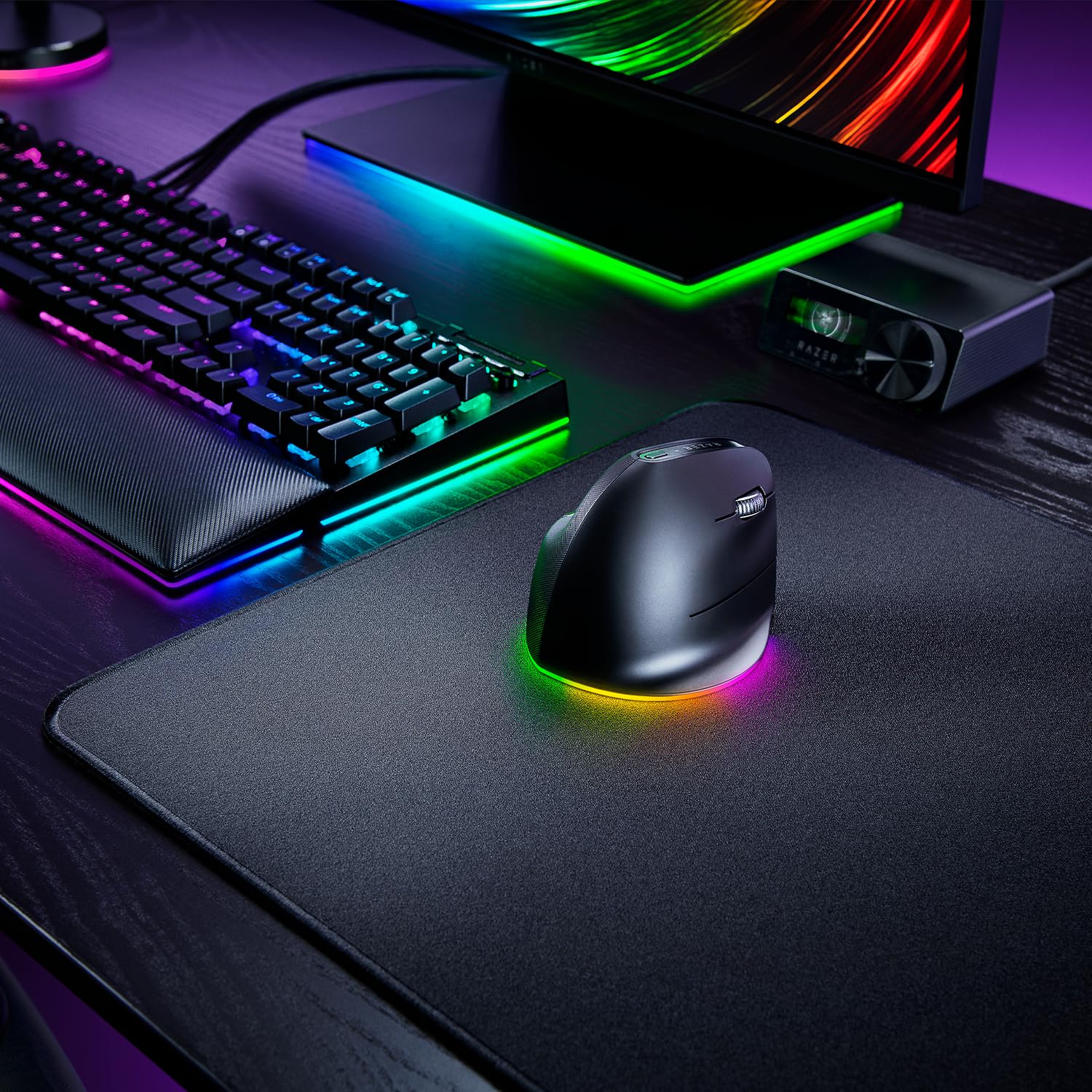 Razer Pro Click V2 Vertical - Mouse ergonomico verticale senza fili per utenti destrorsi - Assistenza IA Prompt - Sensore ottico 30K (durata della batteria fino a 6 mesi, Chroma RGB, 9 Pulsanti) Nero