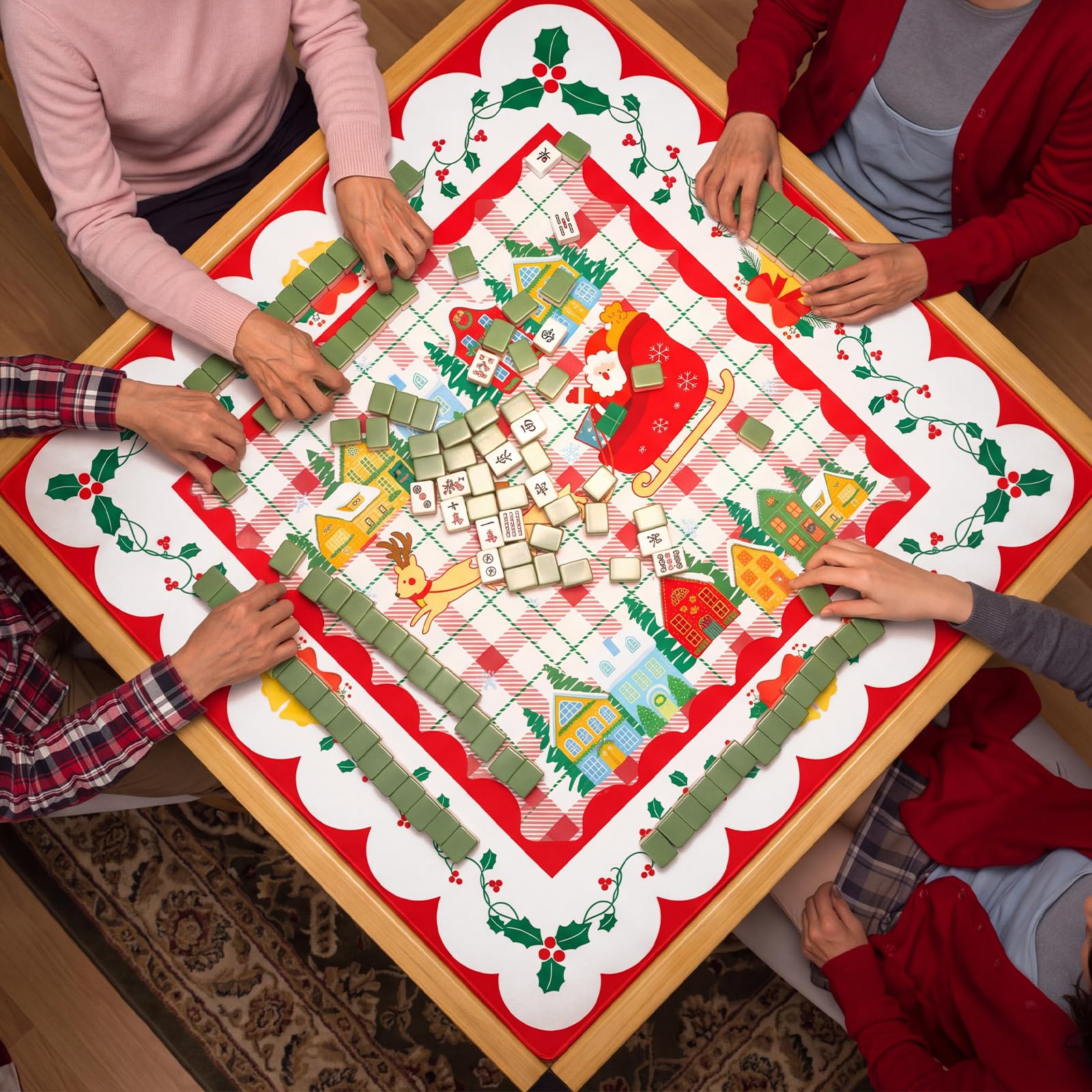 Seenelling Tappetino natalizio per mahjong, 80 cm x 80 cm, rosso, verde, antiscivolo, riduzione del rumore, motivo villaggio natalizio natalizio, copertura per tavolo da domino, carte da poker e