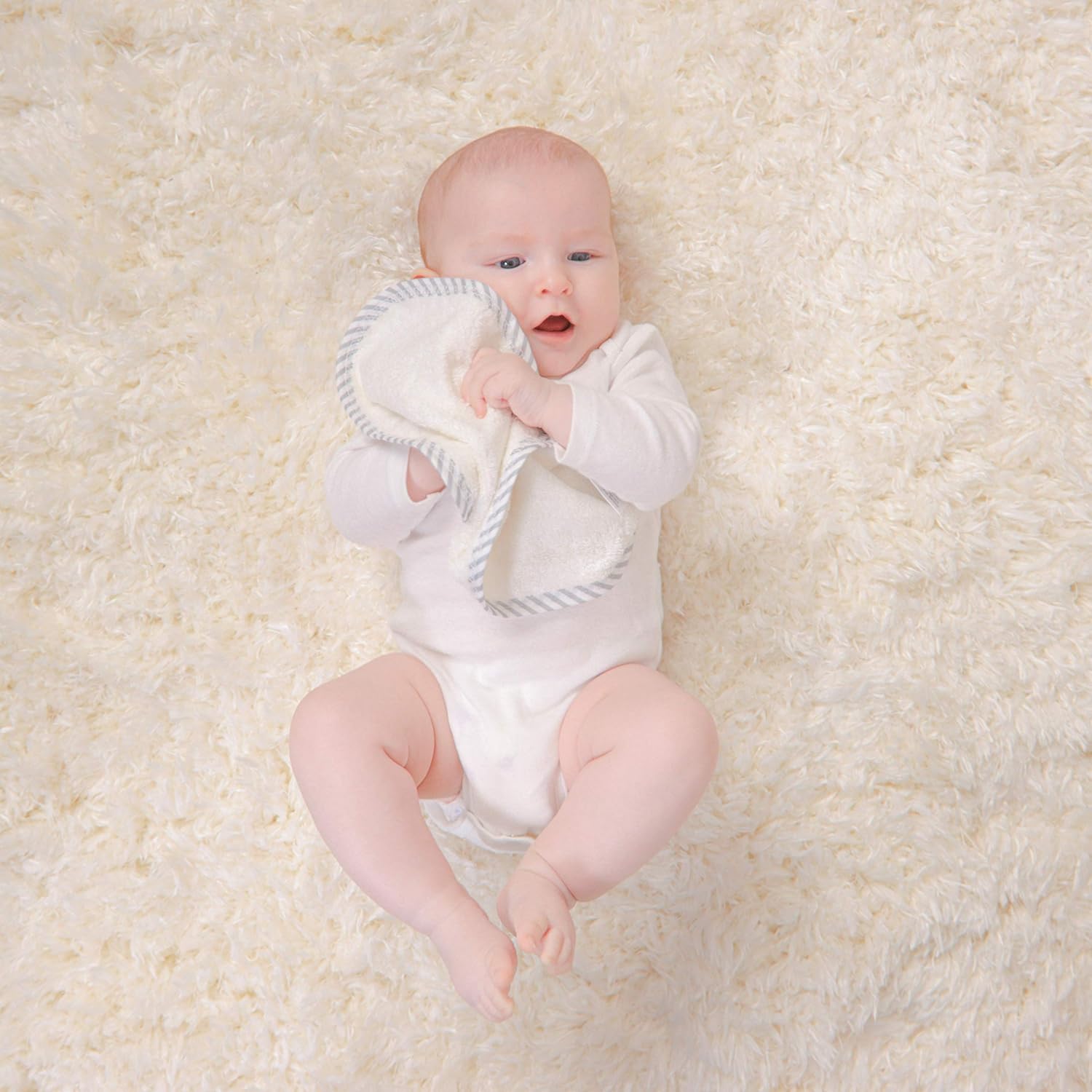 Organic Bamboo Baby Washcloths, 6 Pack, Ultra-Soft Organic GOTS Certified Fabric, Gentle on Sensitive Skin for Face and Body, Plush, Super Absorbent for Girls and Boys by Comfy Cubs : Baby