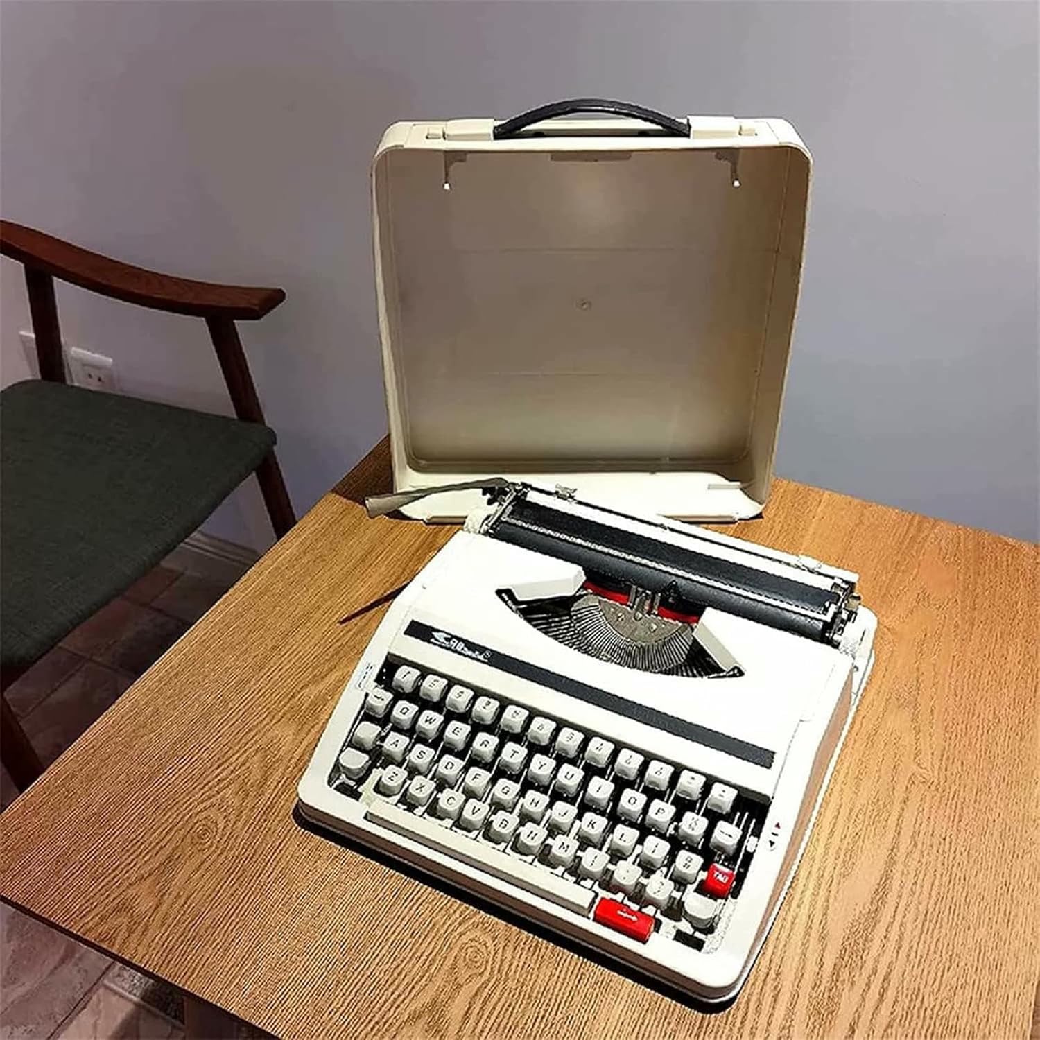 Old Fashioned Manual Typewriter(Able to Type), Machine Typewriter, Vintage Finish Antique Typewriter, Portable Flexible Buttons Clear Handwriting