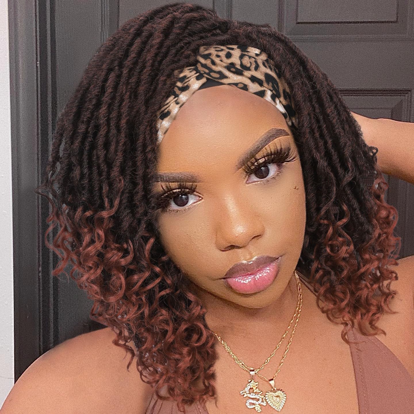 Hanne Fashion Faux Locs Headband Wig Short Dreadlock Wigs Goddess Hand Braided Twist Synthetic Wigs for Black Women Curly Dreadlock Locs Wig 1B/350#