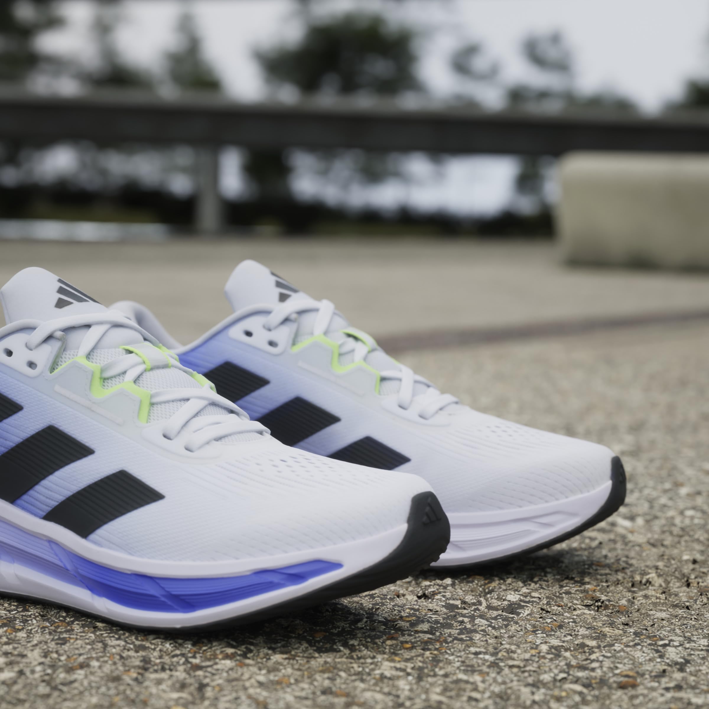 adidas Mężczyźni Questar 3 RunningAdidasy