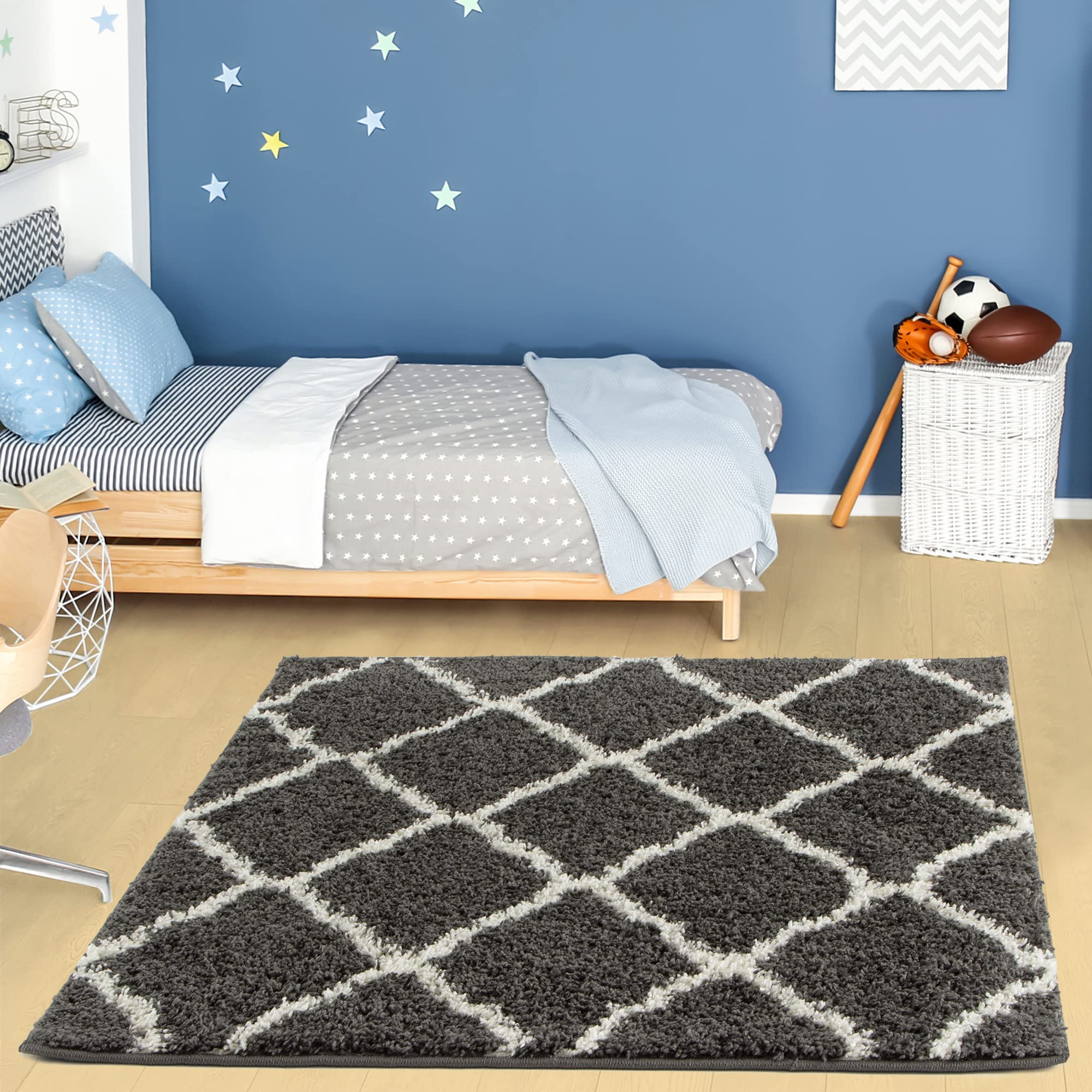 Rackhams Dark/Grey Moroccan Shaggy Rug | 740 - 120X120 Cm