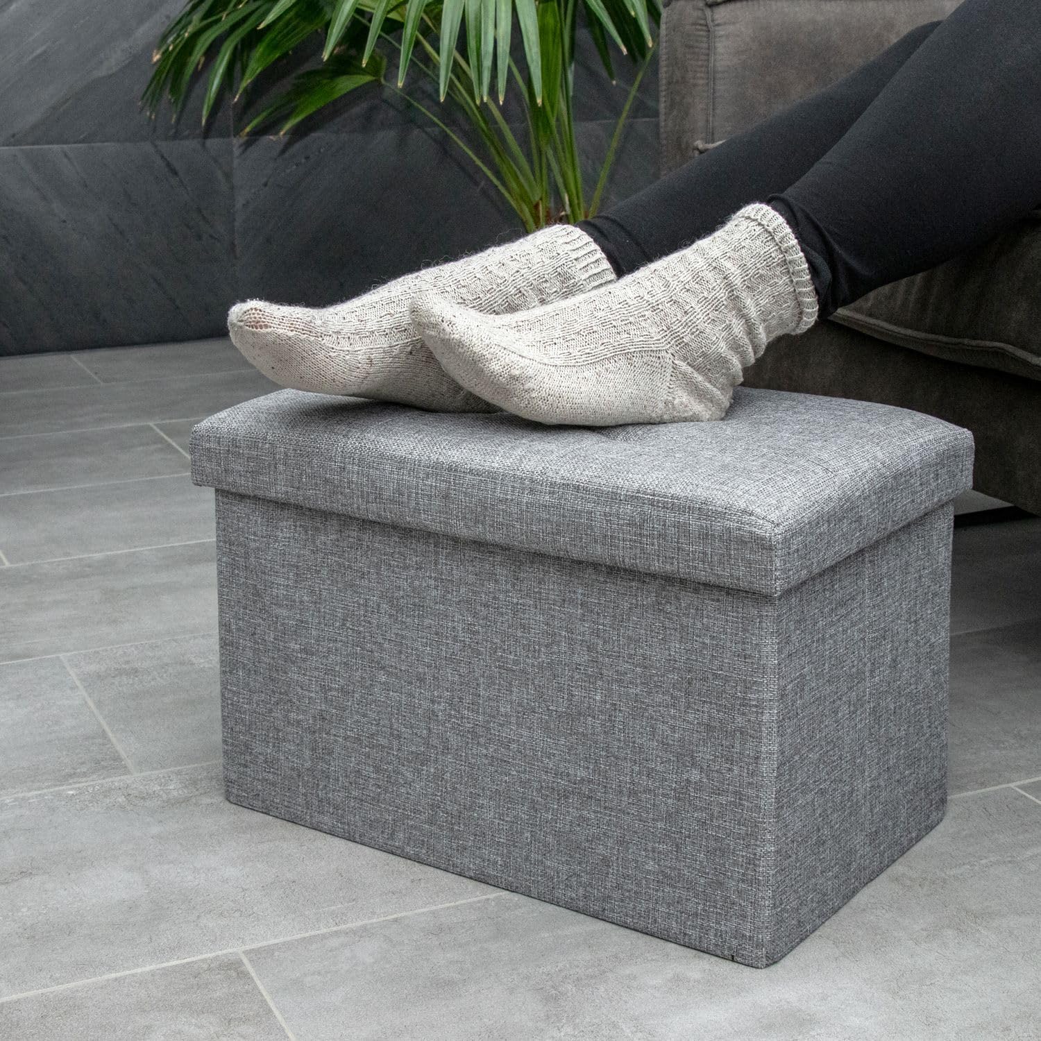 INTIRILIFE Taburete de Asiento Plegable 30x30x30 cm en Rojo Oscuro - Cubo de Asiento con Tapa y Espacio de Almacenamiento de Tela con Huecos - Cubo de Asiento reposapiés Plegable