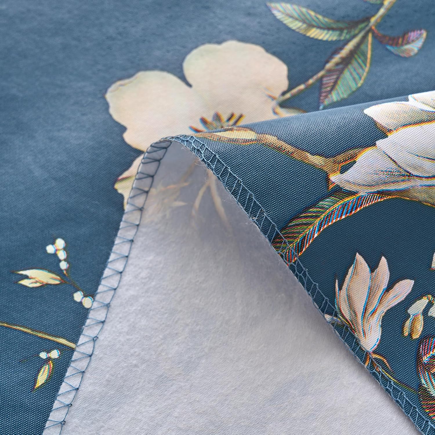 Pioggia Vinyl Tablecloth with Flannel Backing - Waterproof, Oil-Proof, Easy to Clean -Rectangle Plastic Table Cloth - Perfect for Dining Tables, Kitchen Tables, Parties